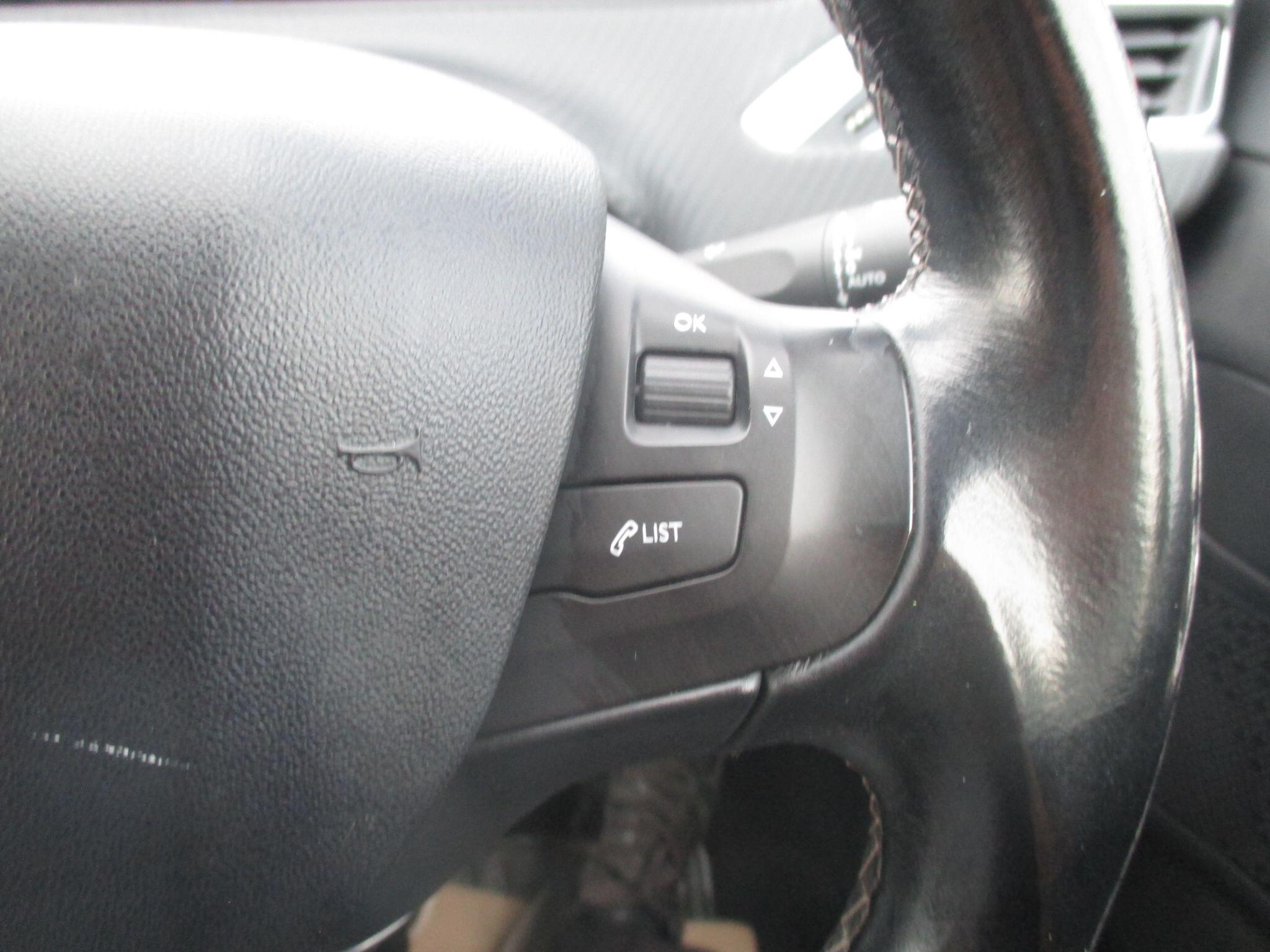 Peugeot 2008 view 32