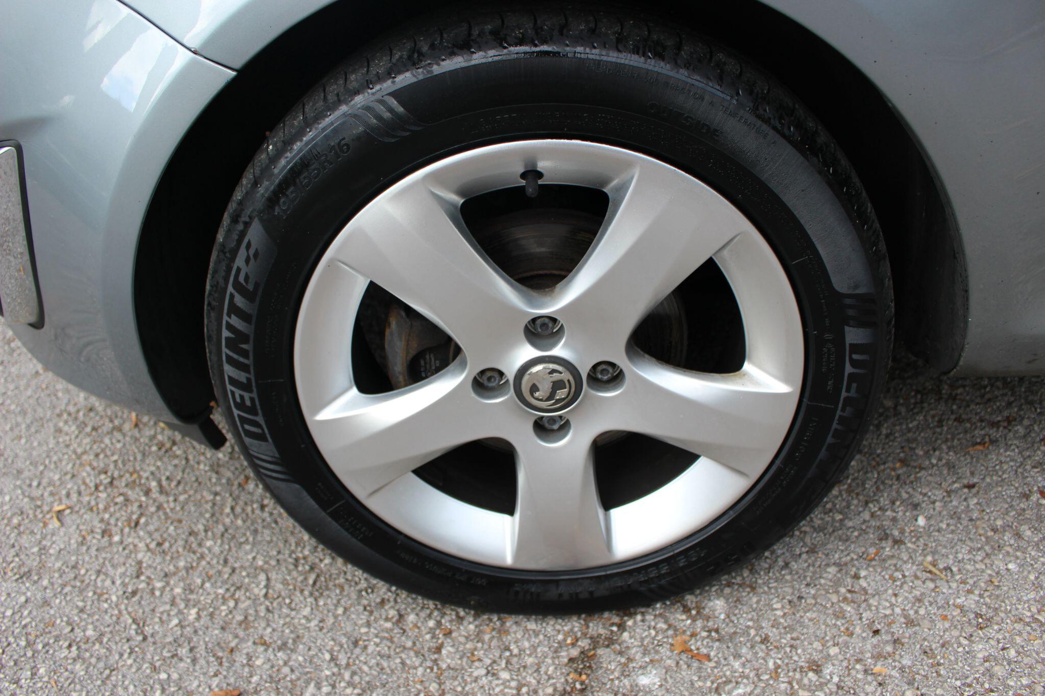 Vauxhall Corsa view 15