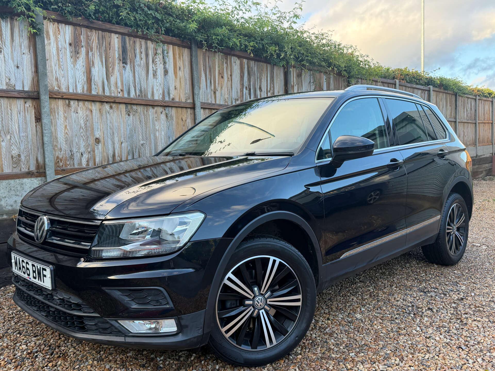 Volkswagen Tiguan main image
