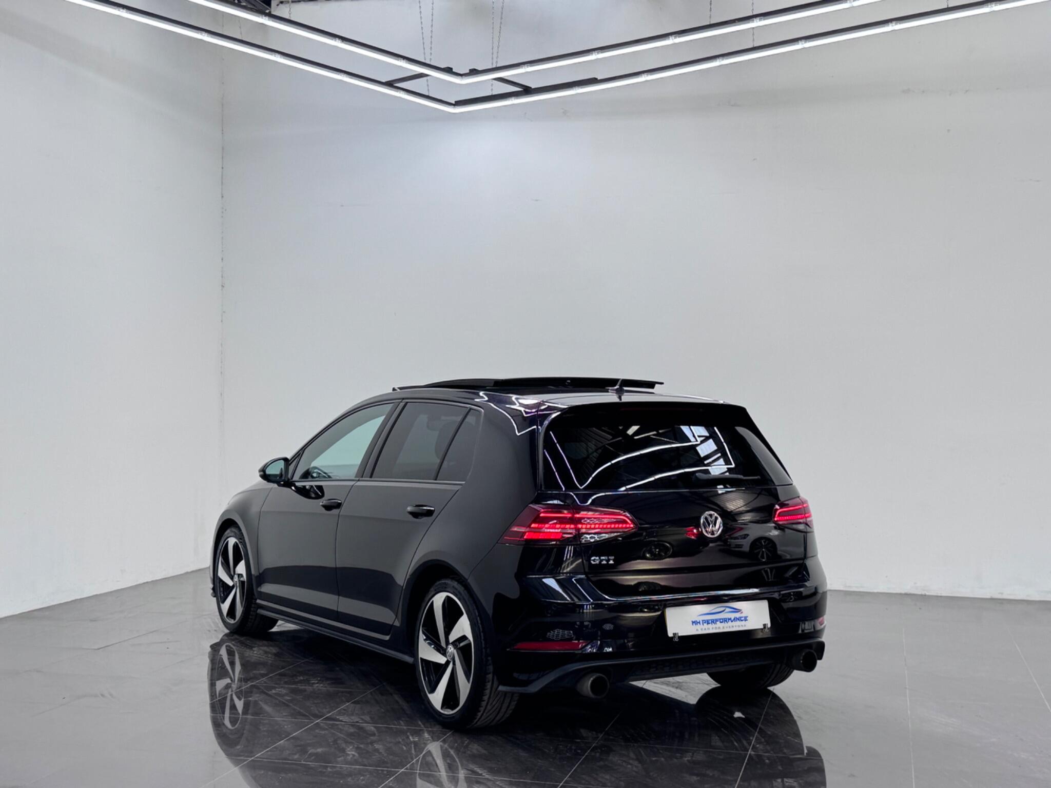Volkswagen Golf view 46
