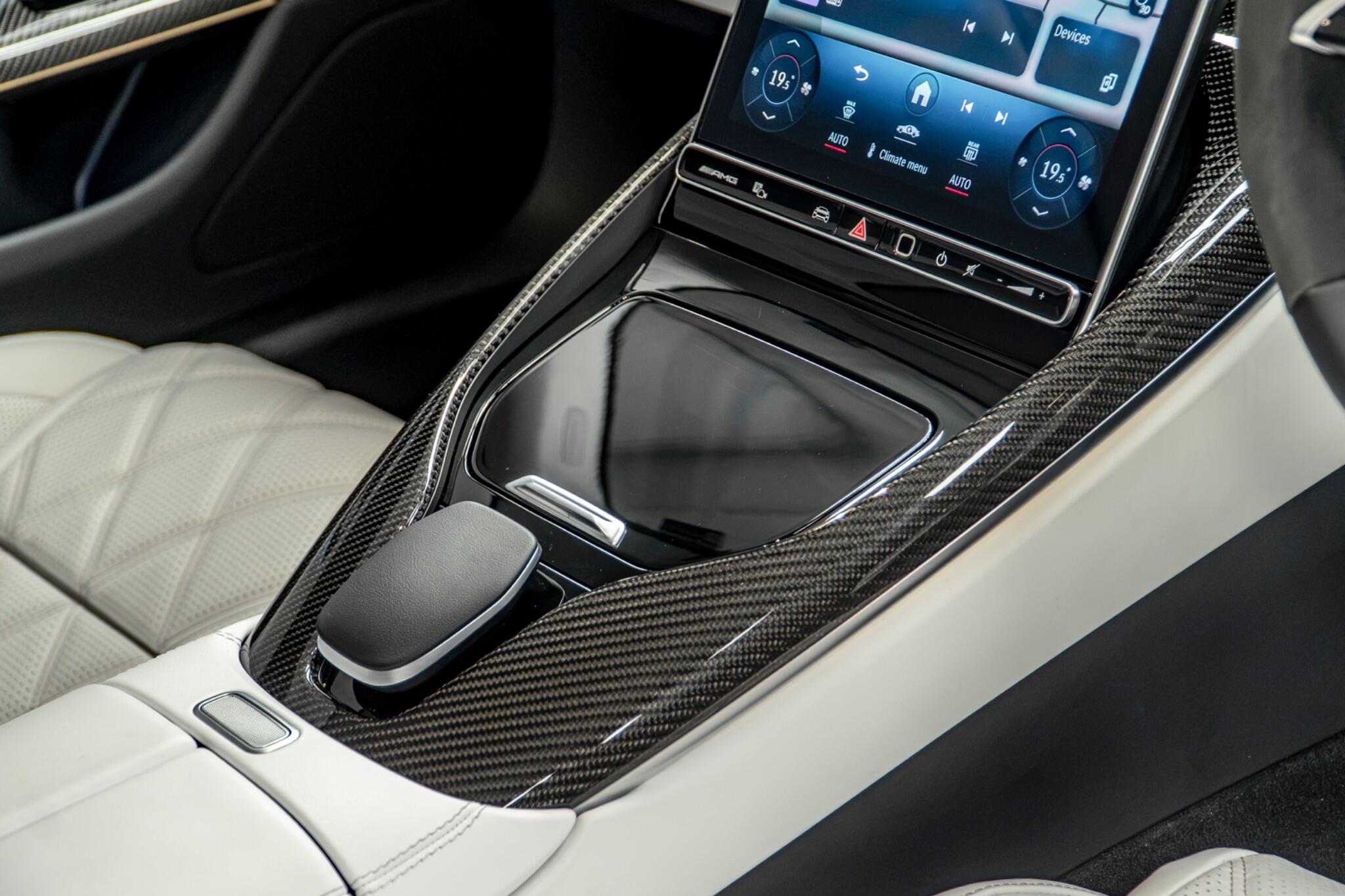 Mercedes-Benz Amg GT view 33