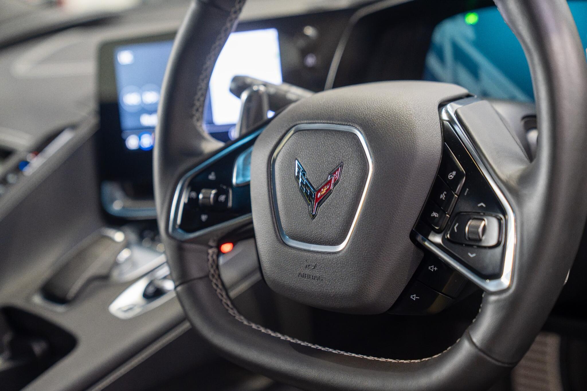 Chevrolet Corvette view 9