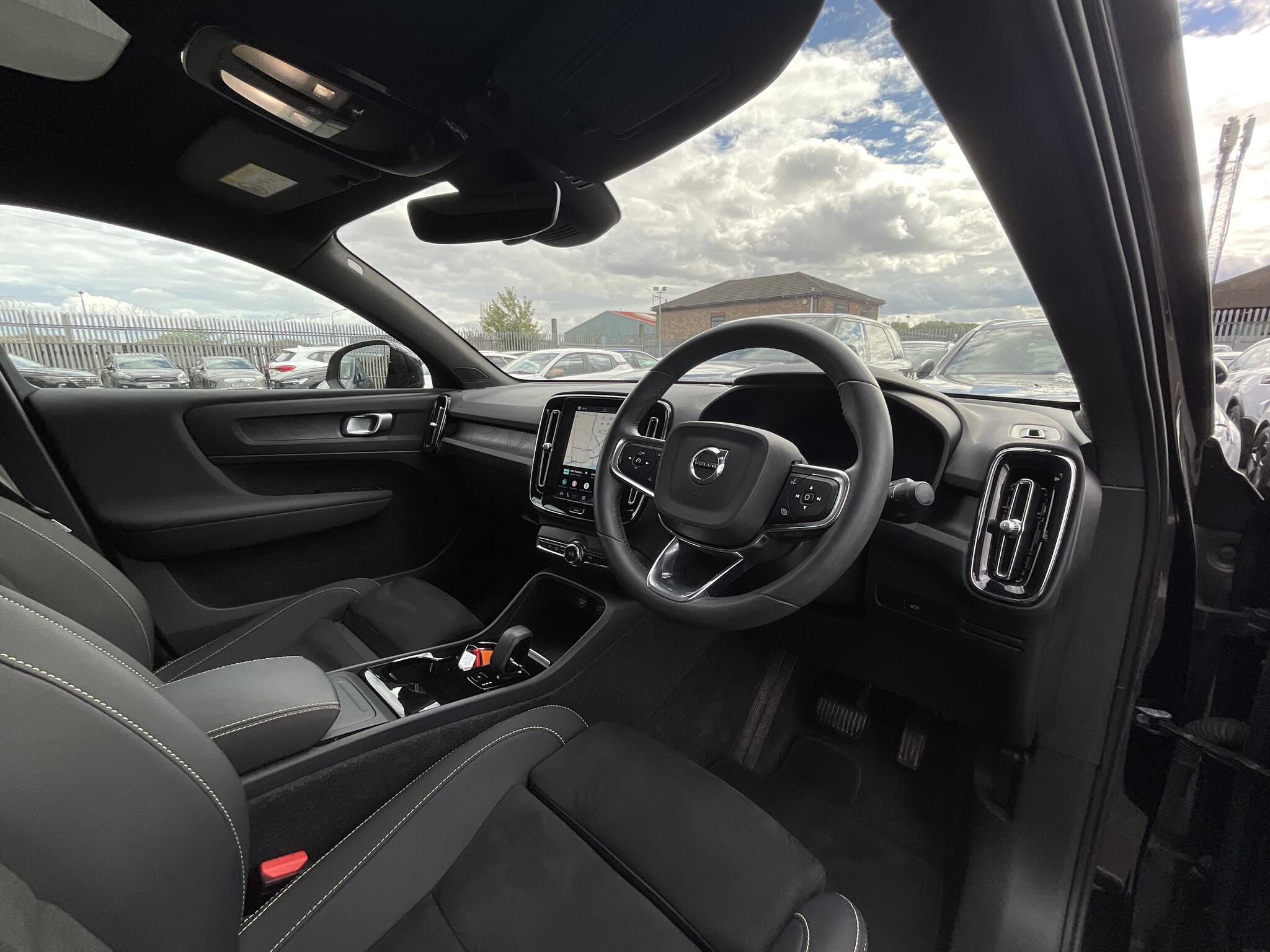 Volvo C40 view 7