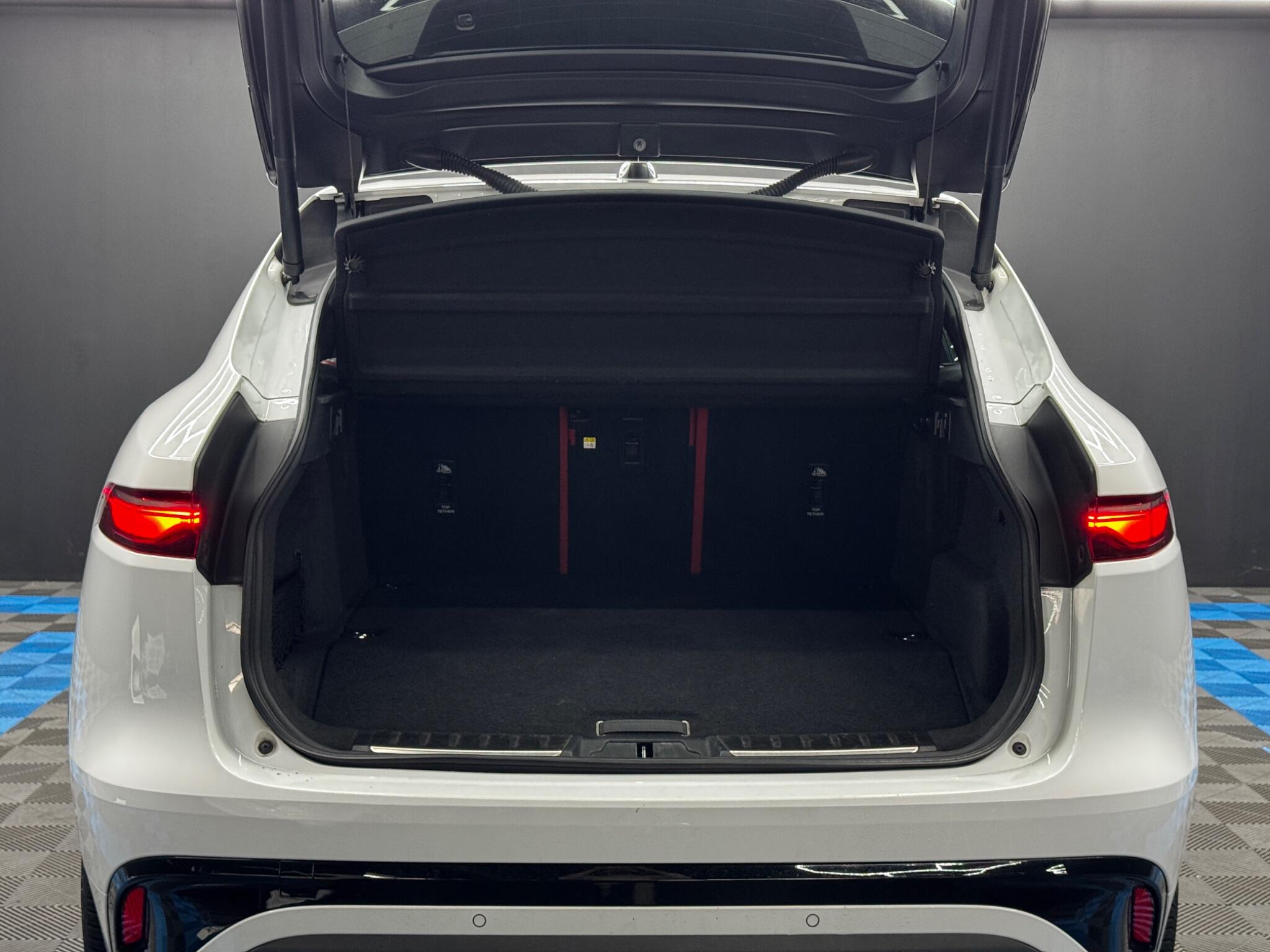Jaguar F-Pace view 35
