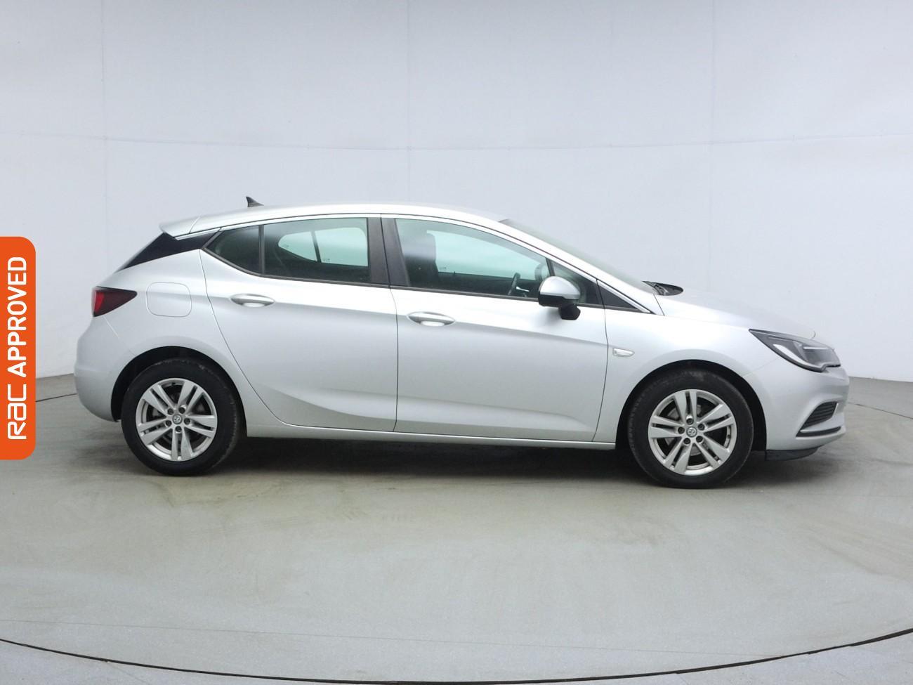 Vauxhall Astra view 6