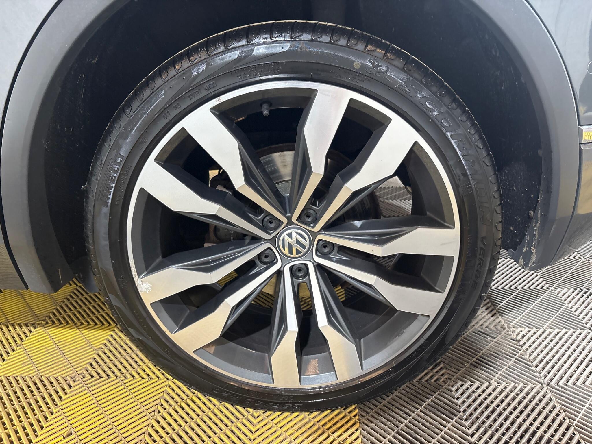 Volkswagen Tiguan view 47