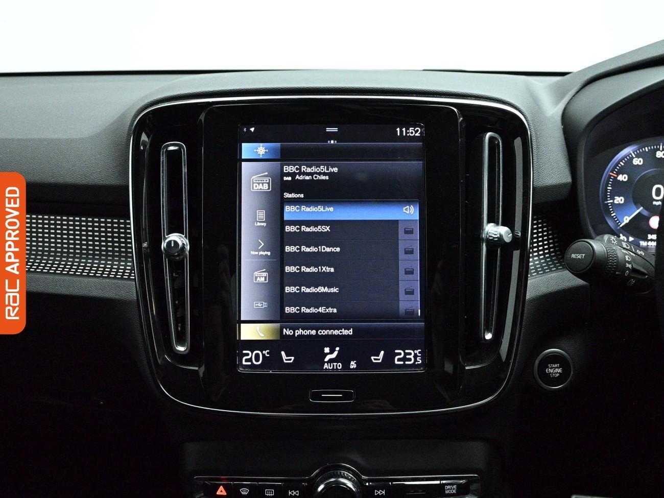 Volvo XC40 view 14