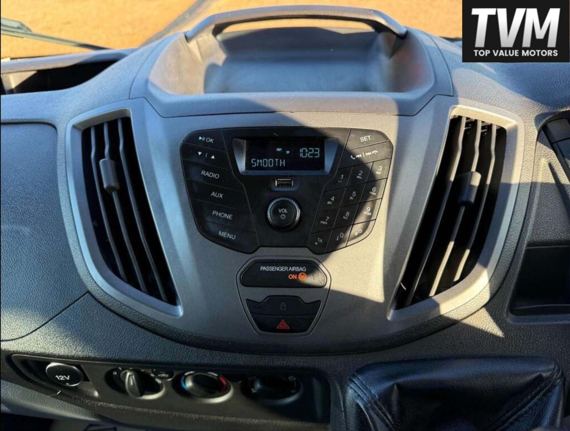 Ford Transit view 13