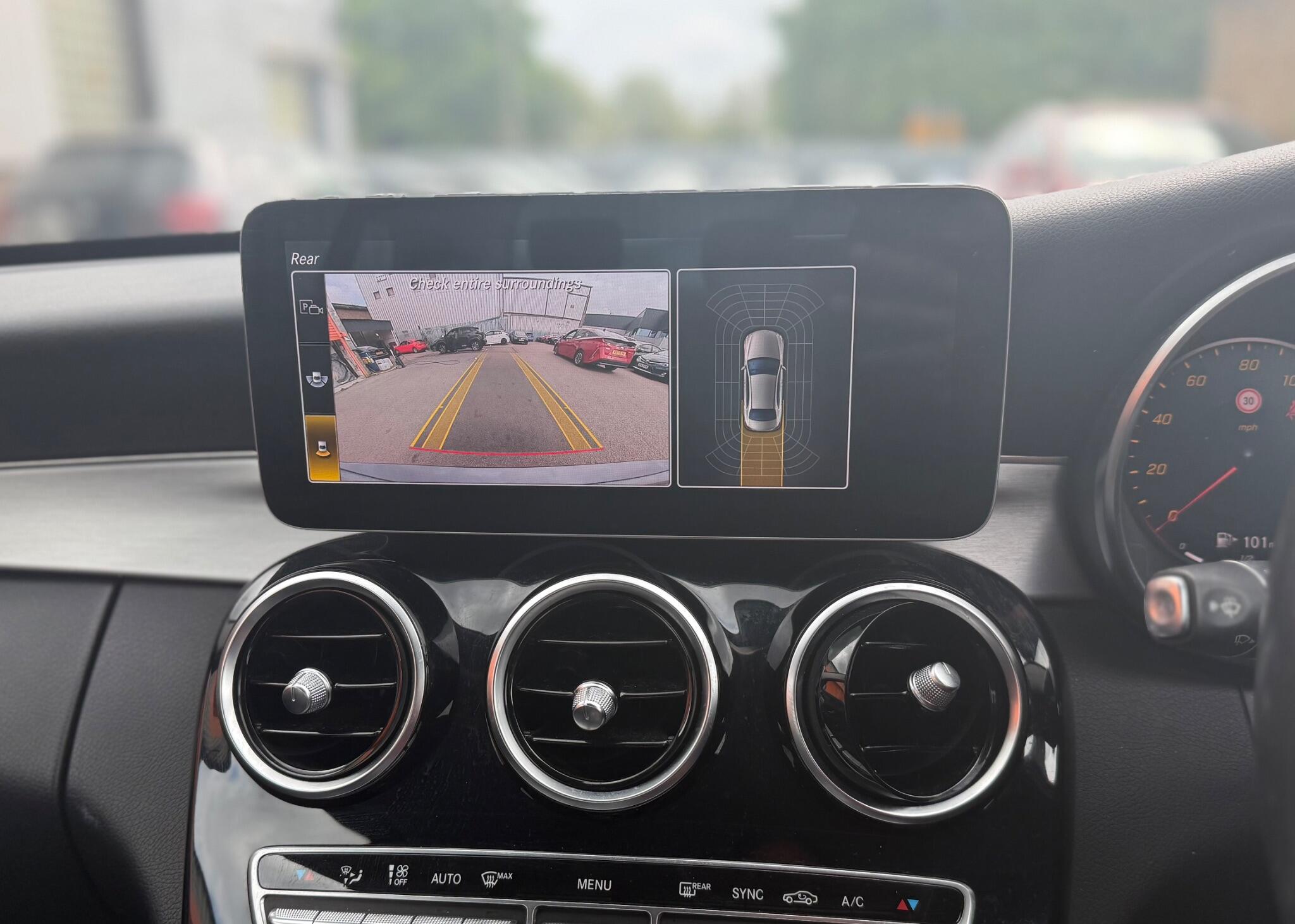 Mercedes-Benz C Class view 9