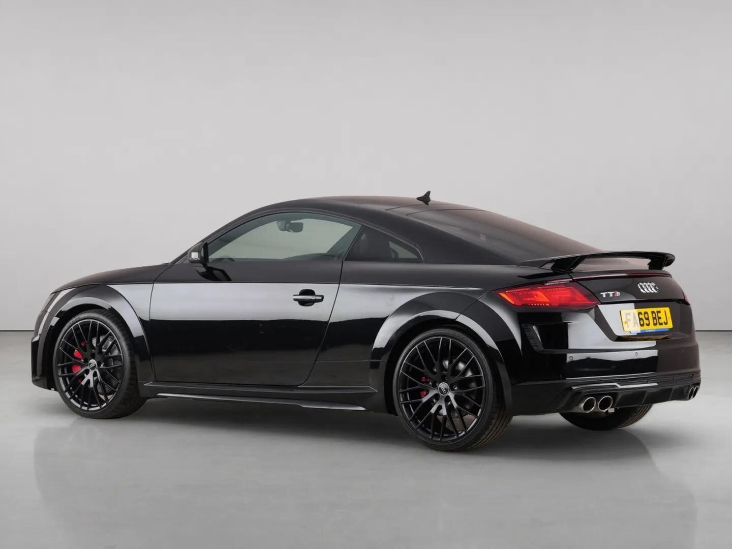 Audi TTS view 8