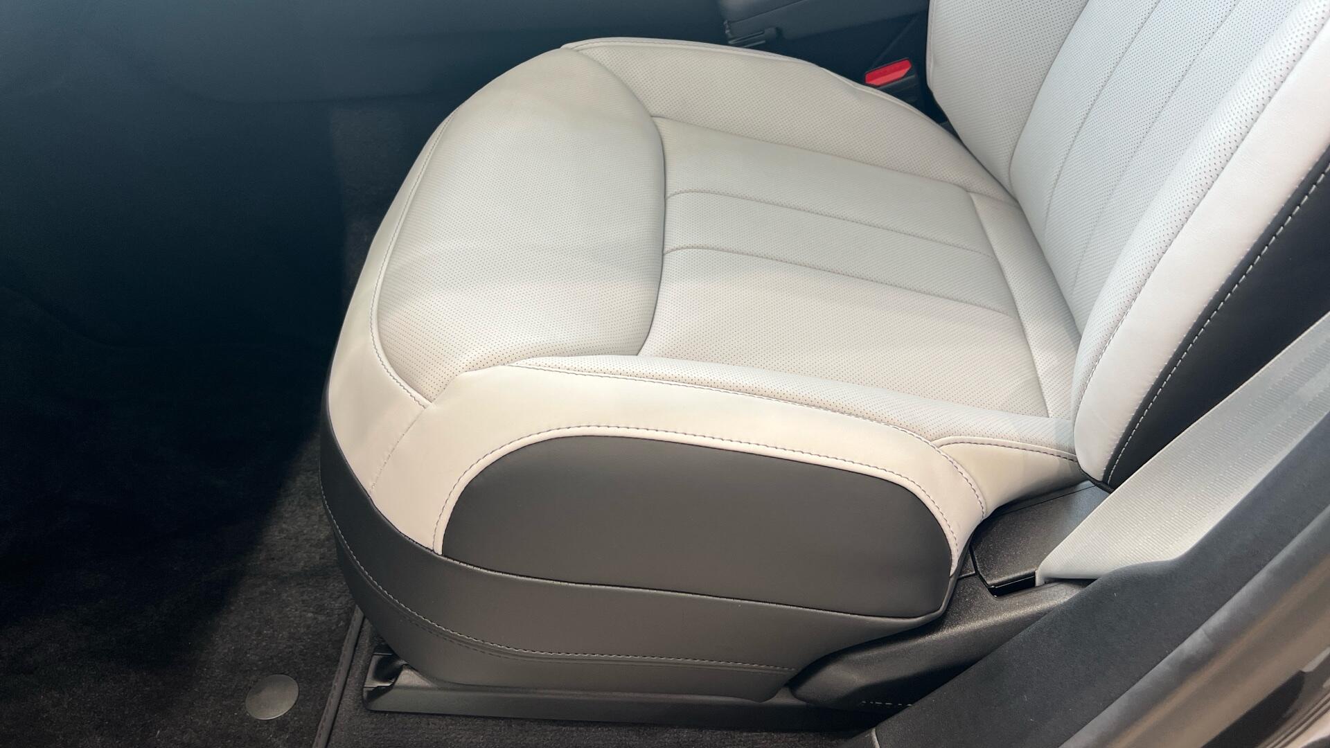 Land Rover Range Rover Sport view 31