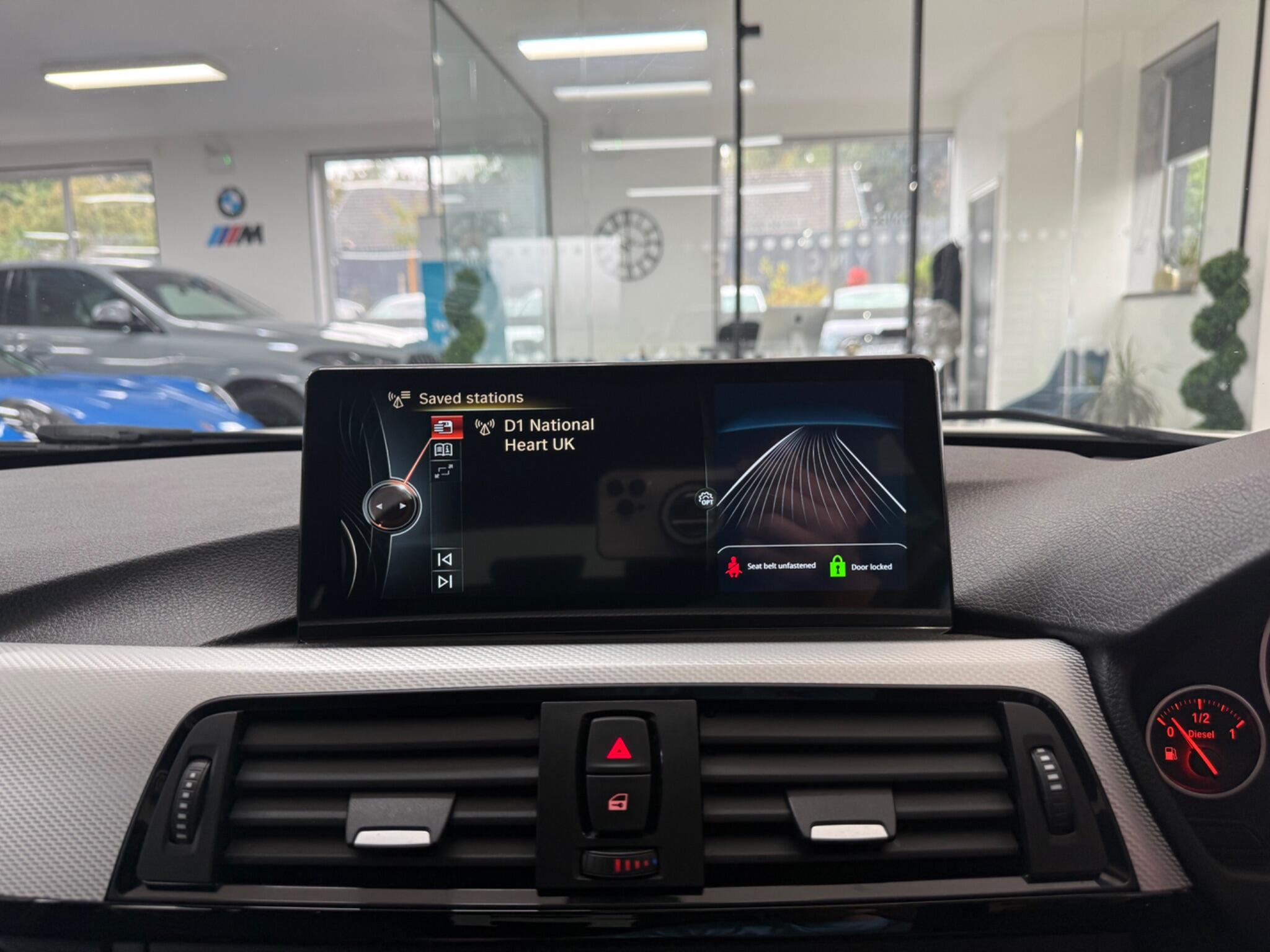 BMW 3 Series view 11