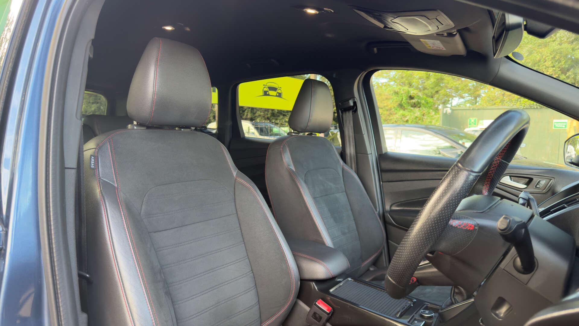 Ford Kuga view 8