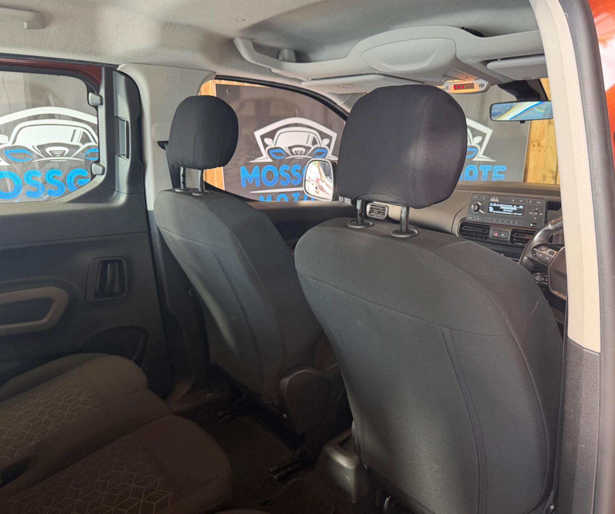 Peugeot Rifter view 20