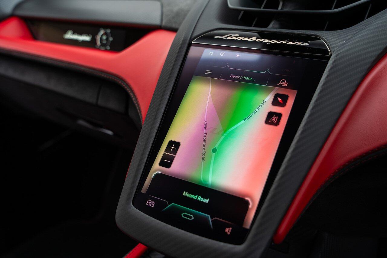 Lamborghini Revuelto view 91