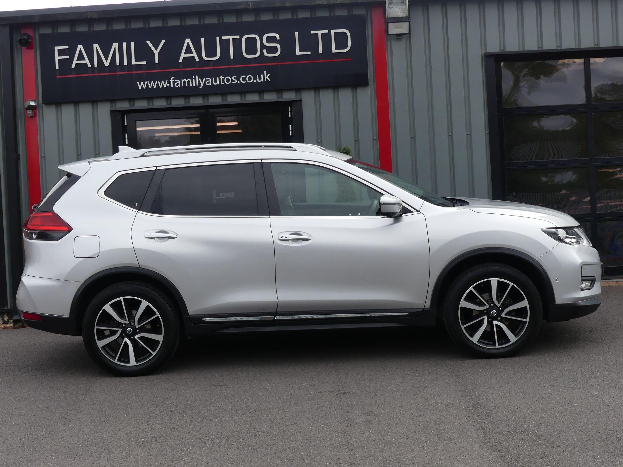 Nissan X-Trail view 6