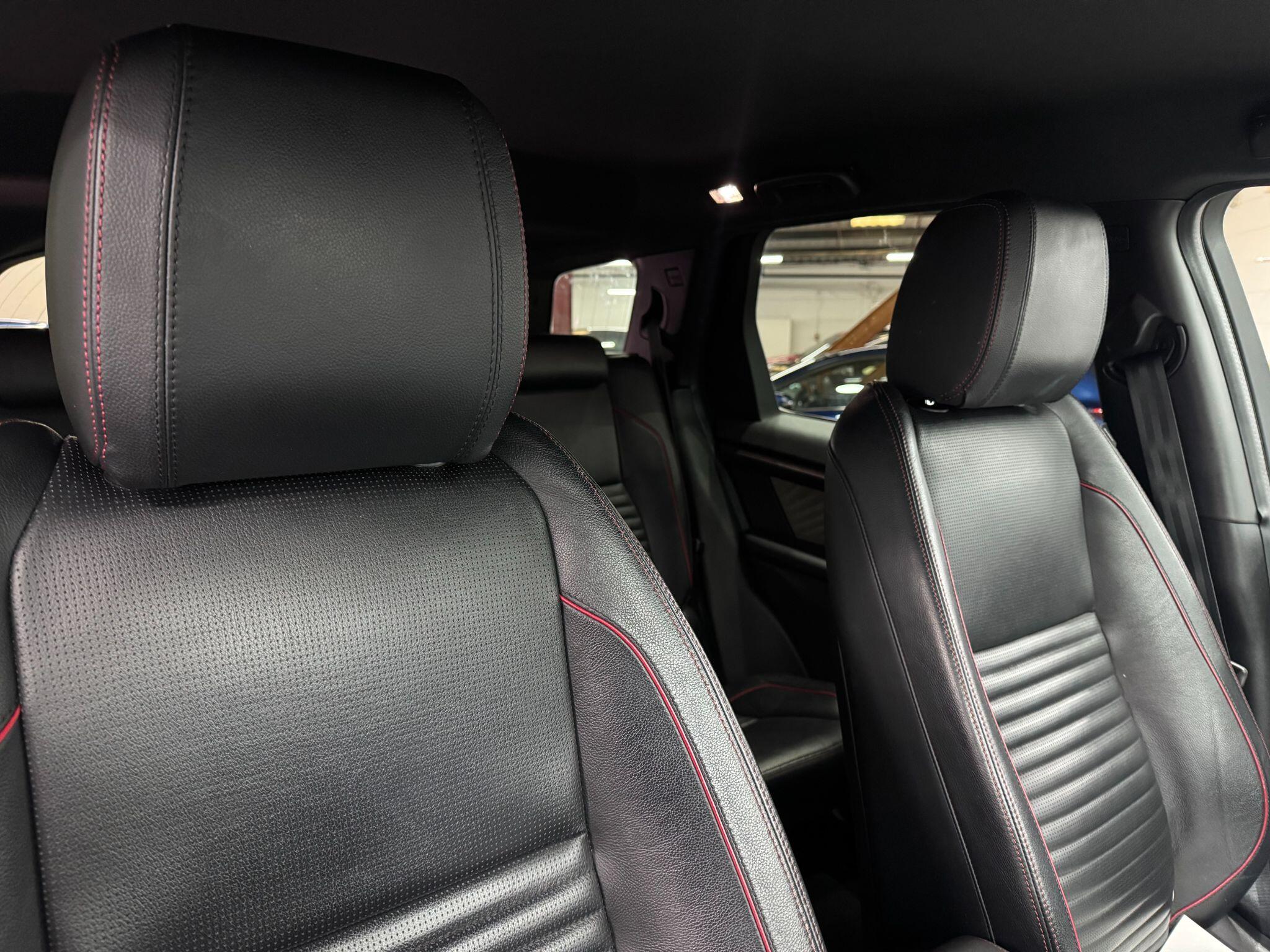 Land Rover Discovery Sport view 29