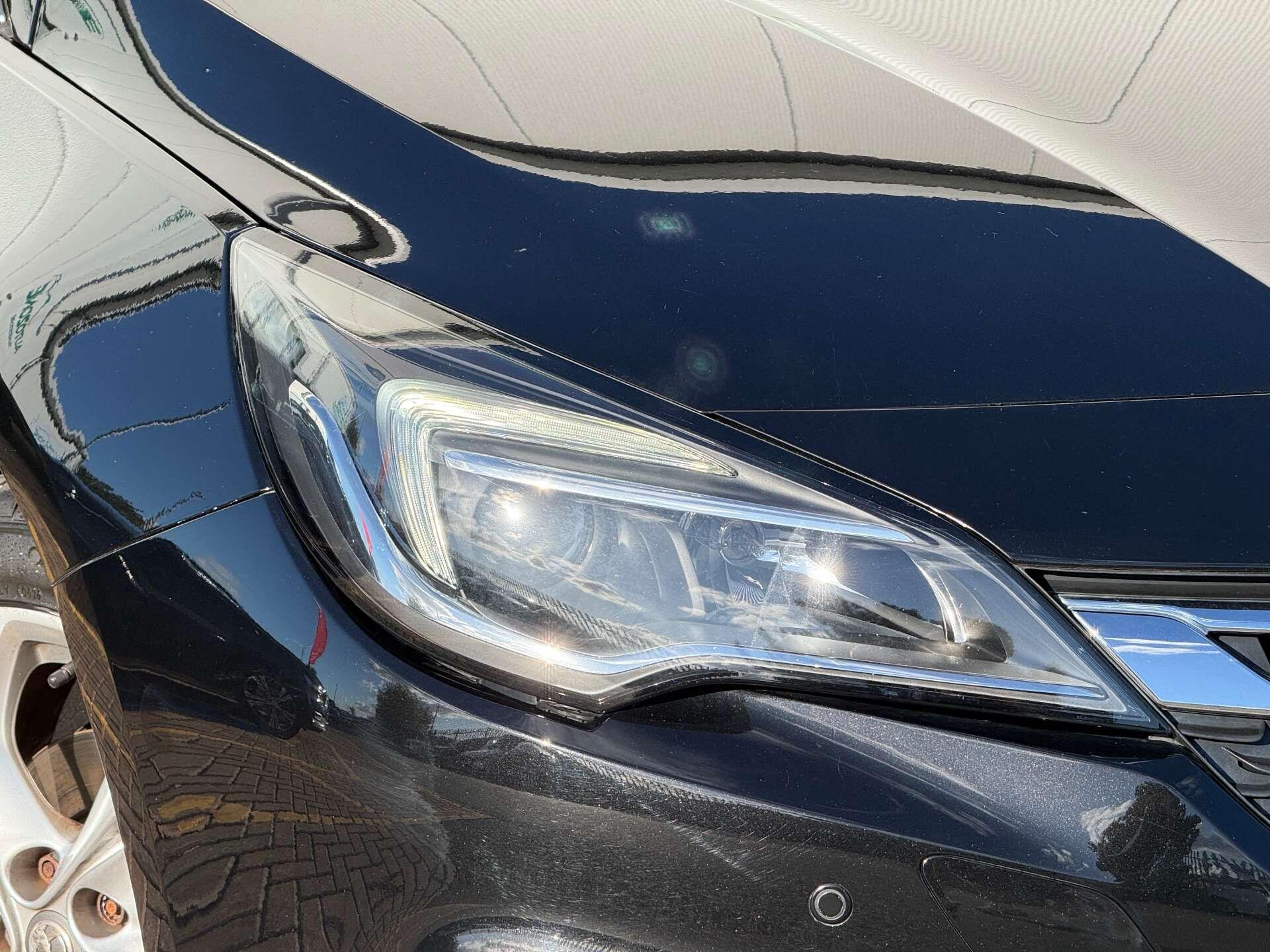 Vauxhall Astra view 12