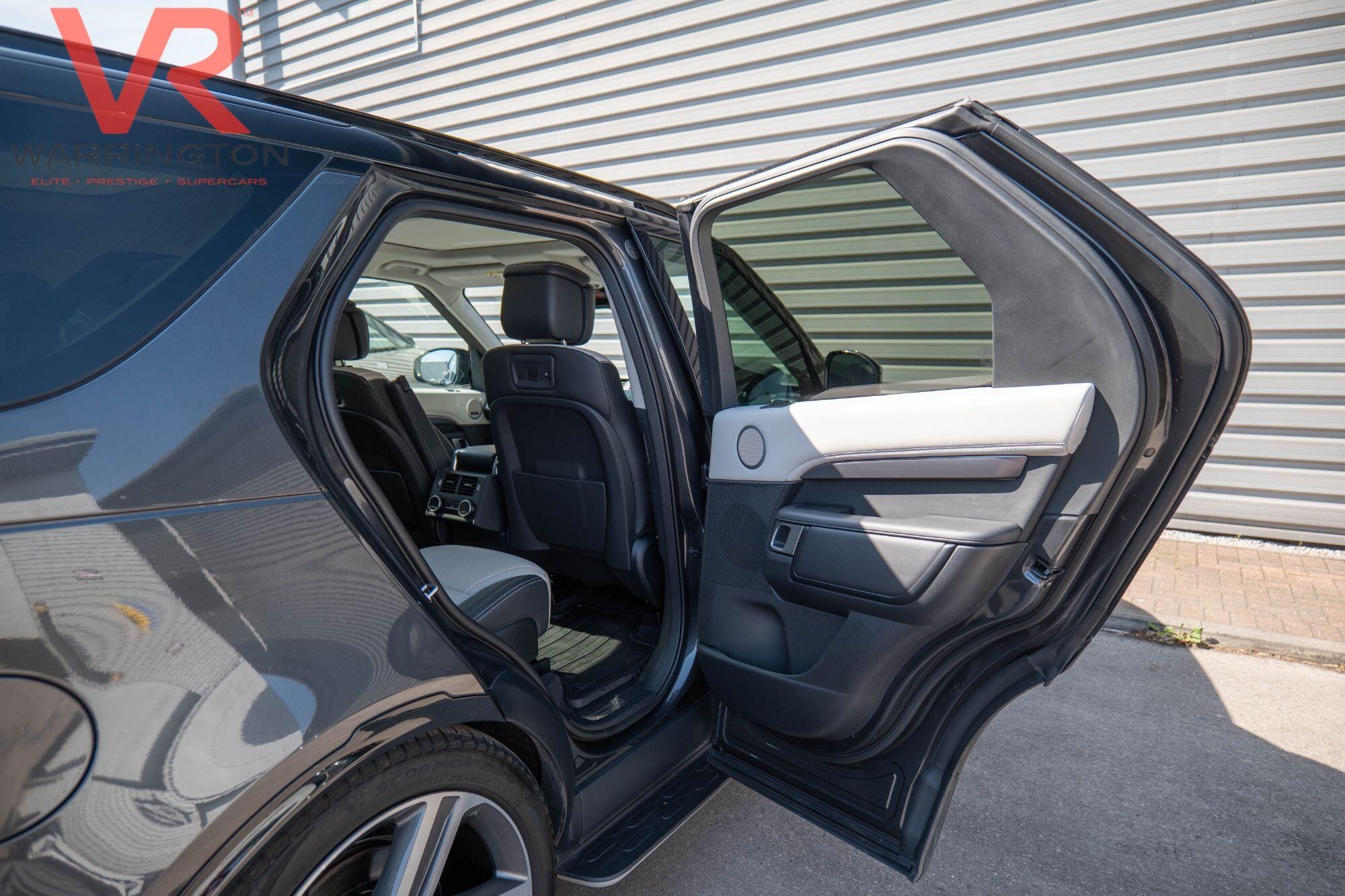 Land Rover Discovery 3 view 39