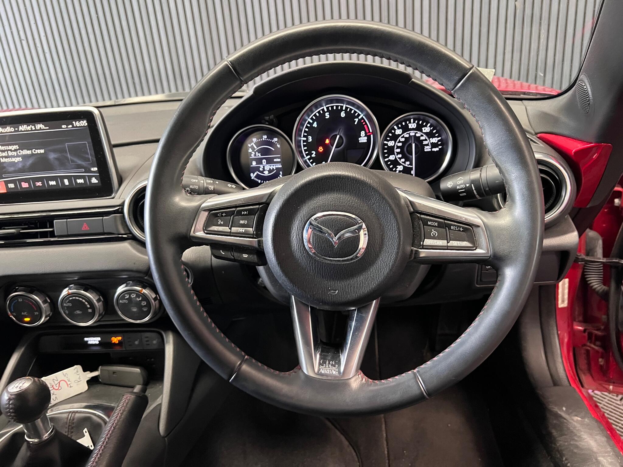 Mazda MX-5 view 22
