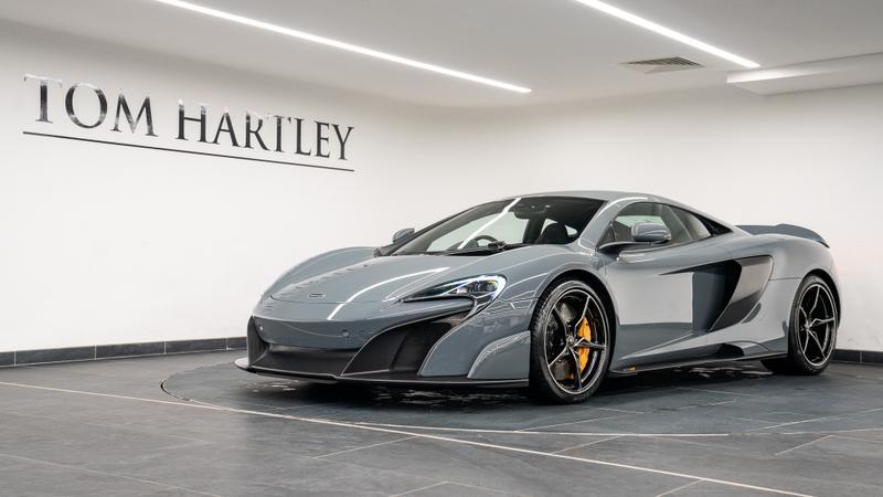 Mclaren 675LT view 25