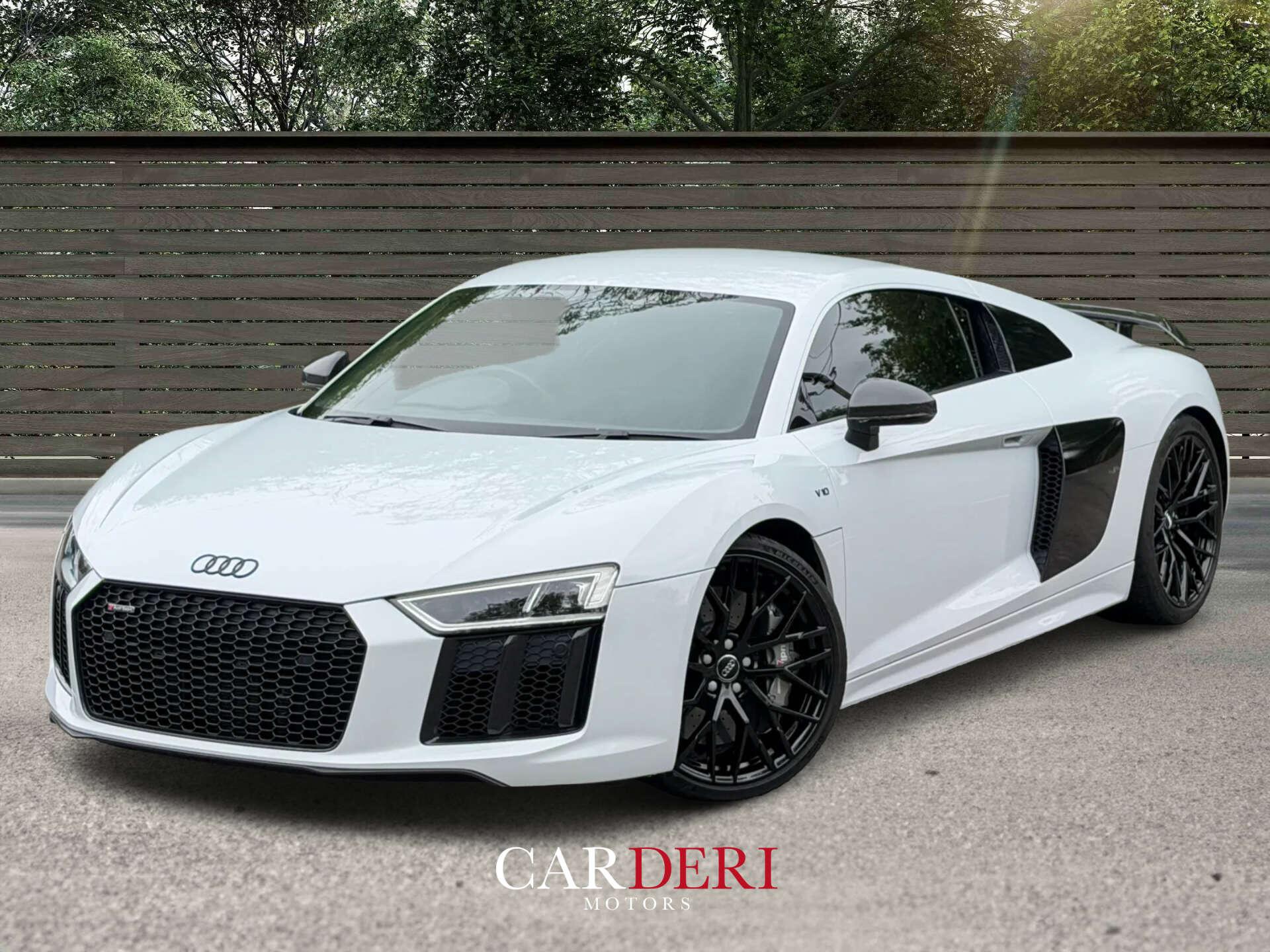Audi R8 view 16