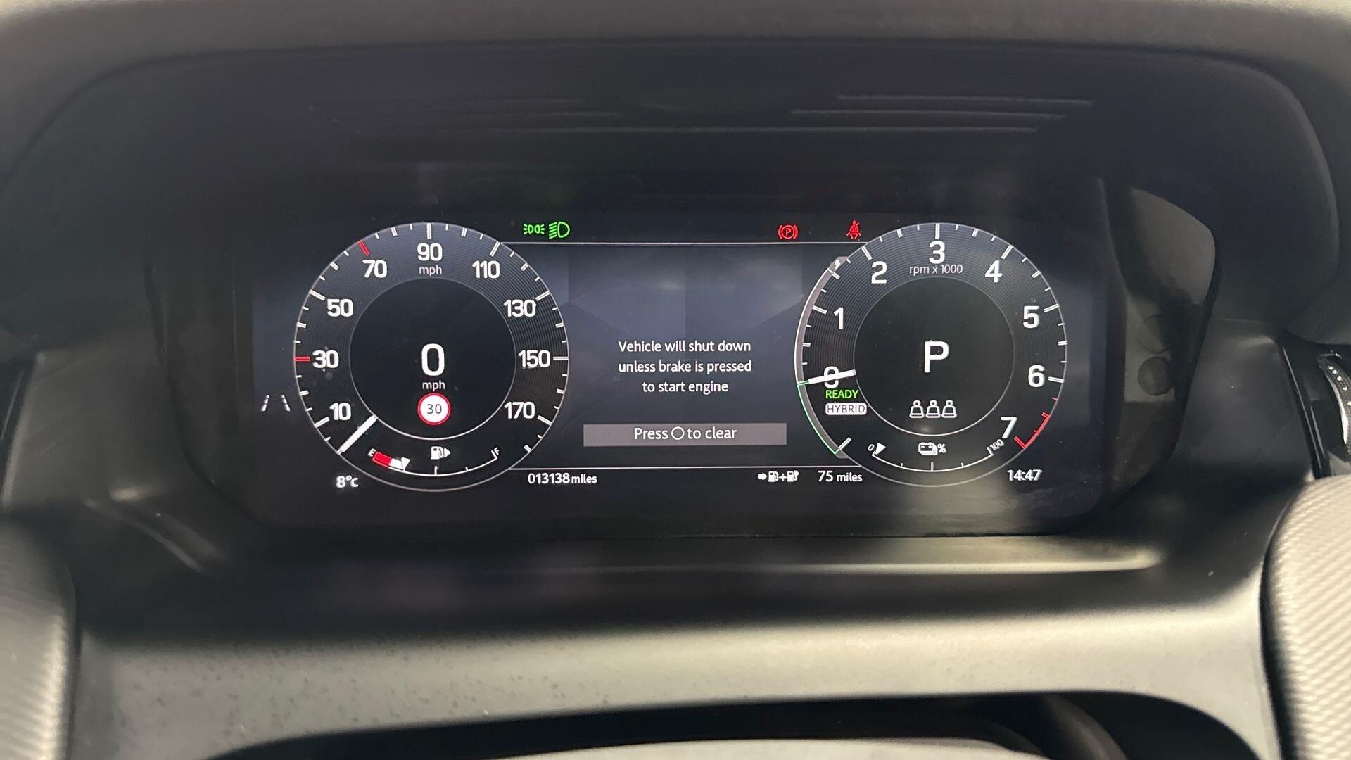 Land Rover Discovery Sport view 16