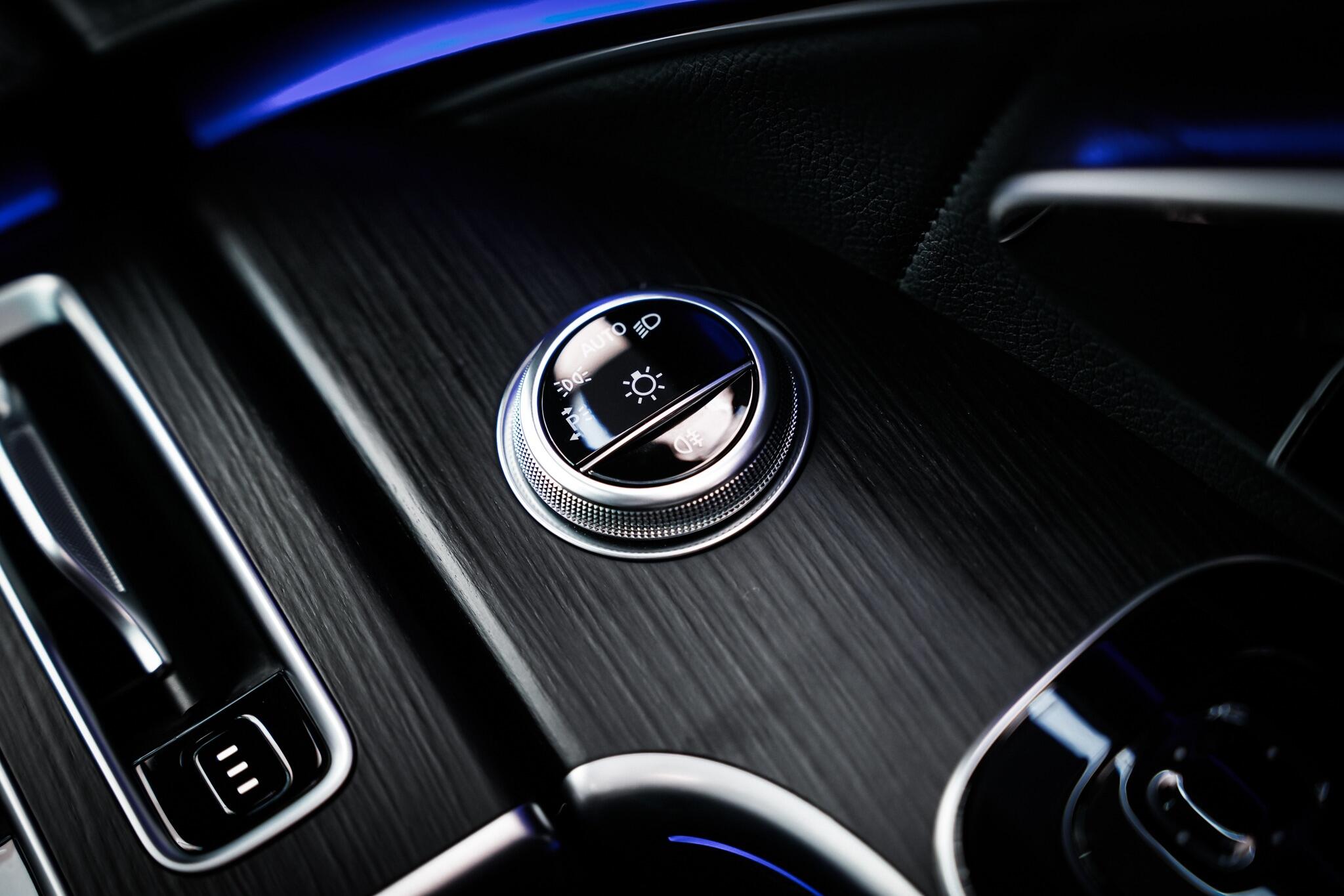 Mercedes-Benz S-Class view 53