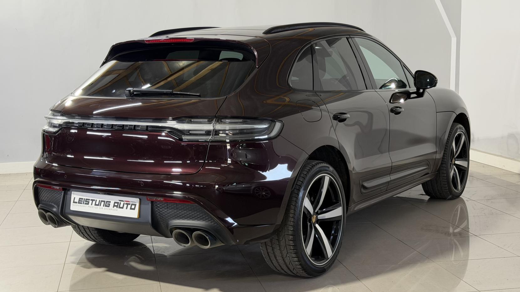 Porsche Macan view 5