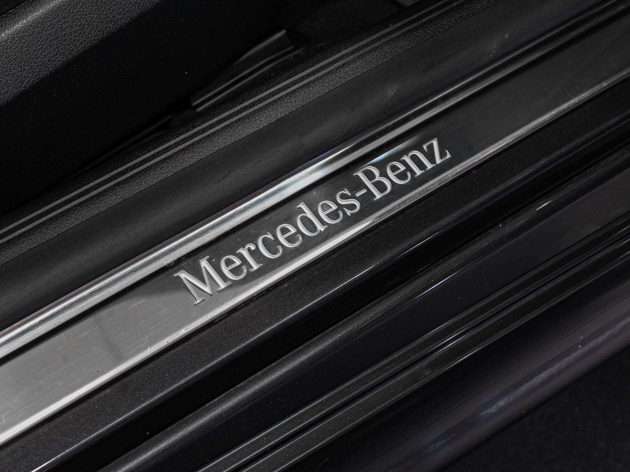 Mercedes-Benz Cle view 29
