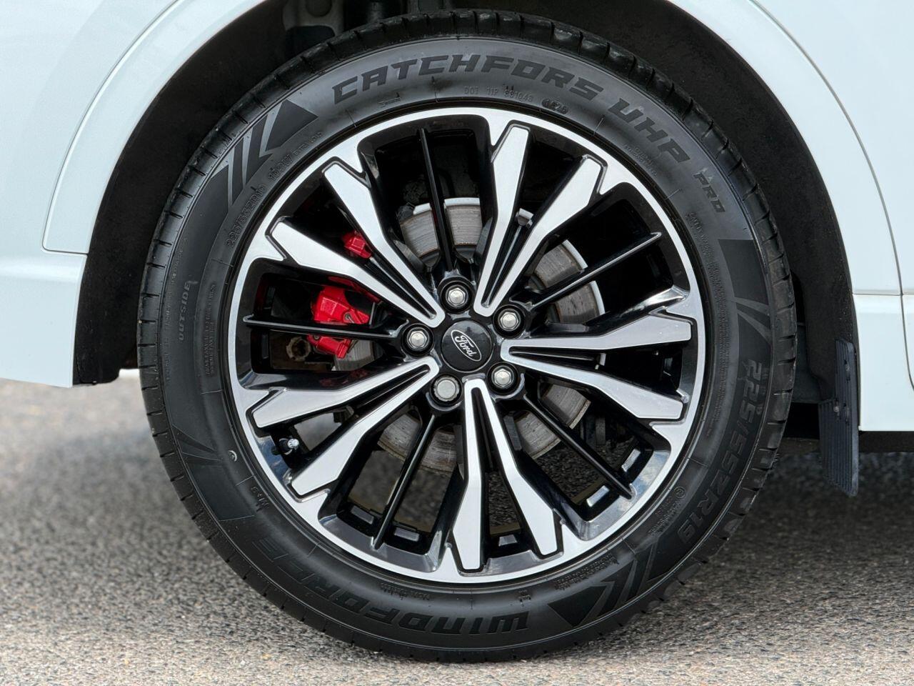 Ford Kuga view 60
