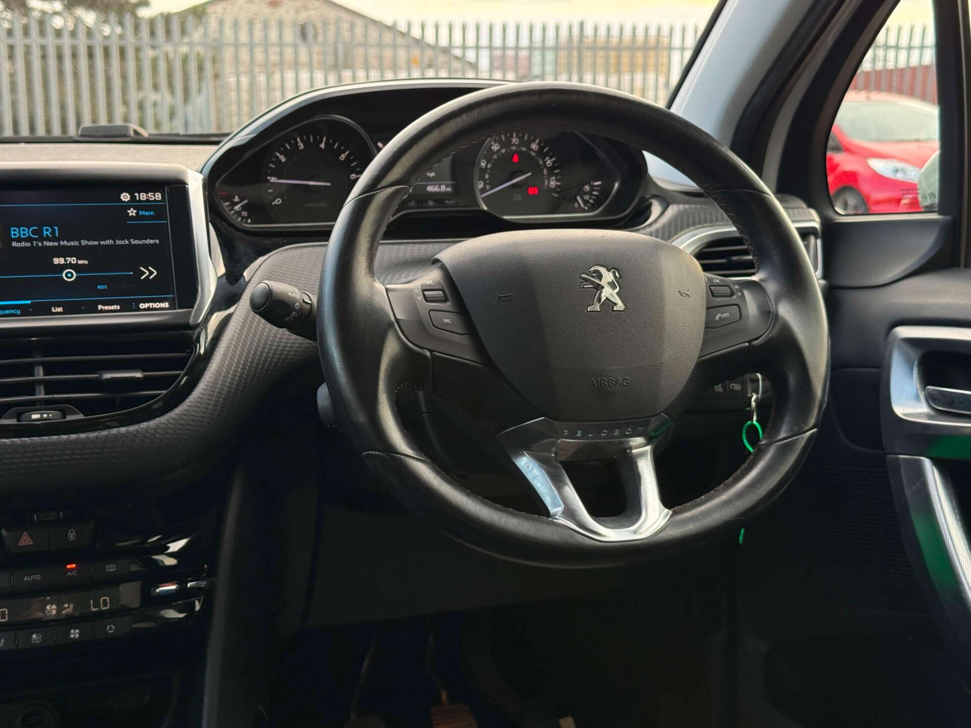Peugeot 2008 view 38