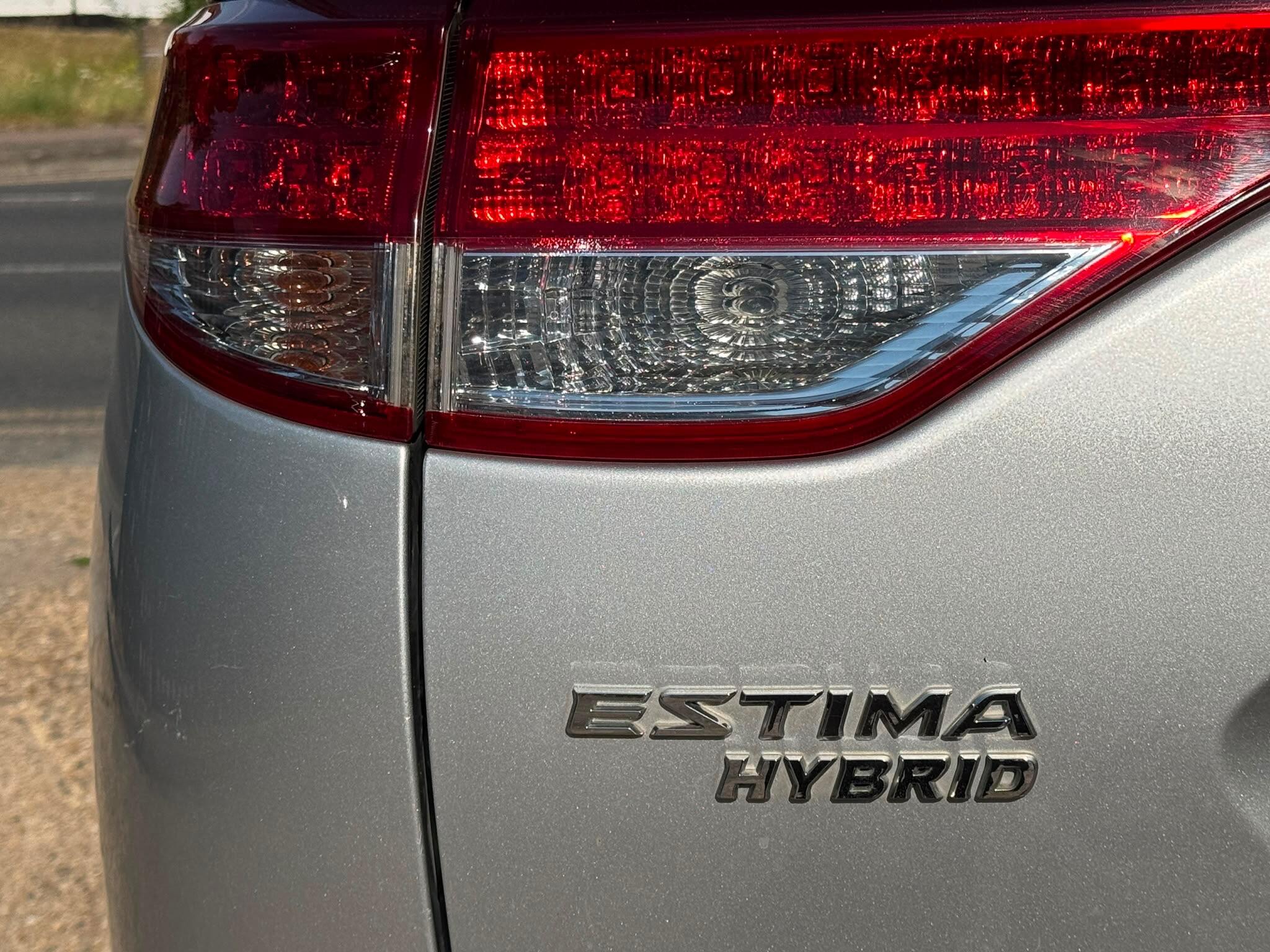 Toyota Estima view 38
