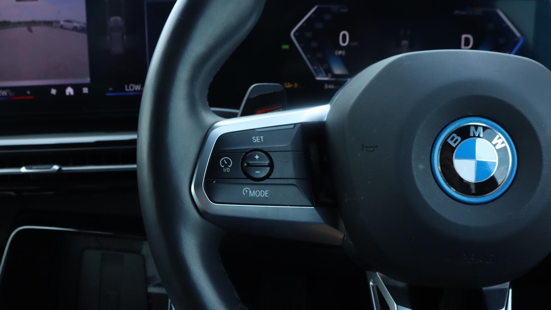 BMW Ix1 view 17