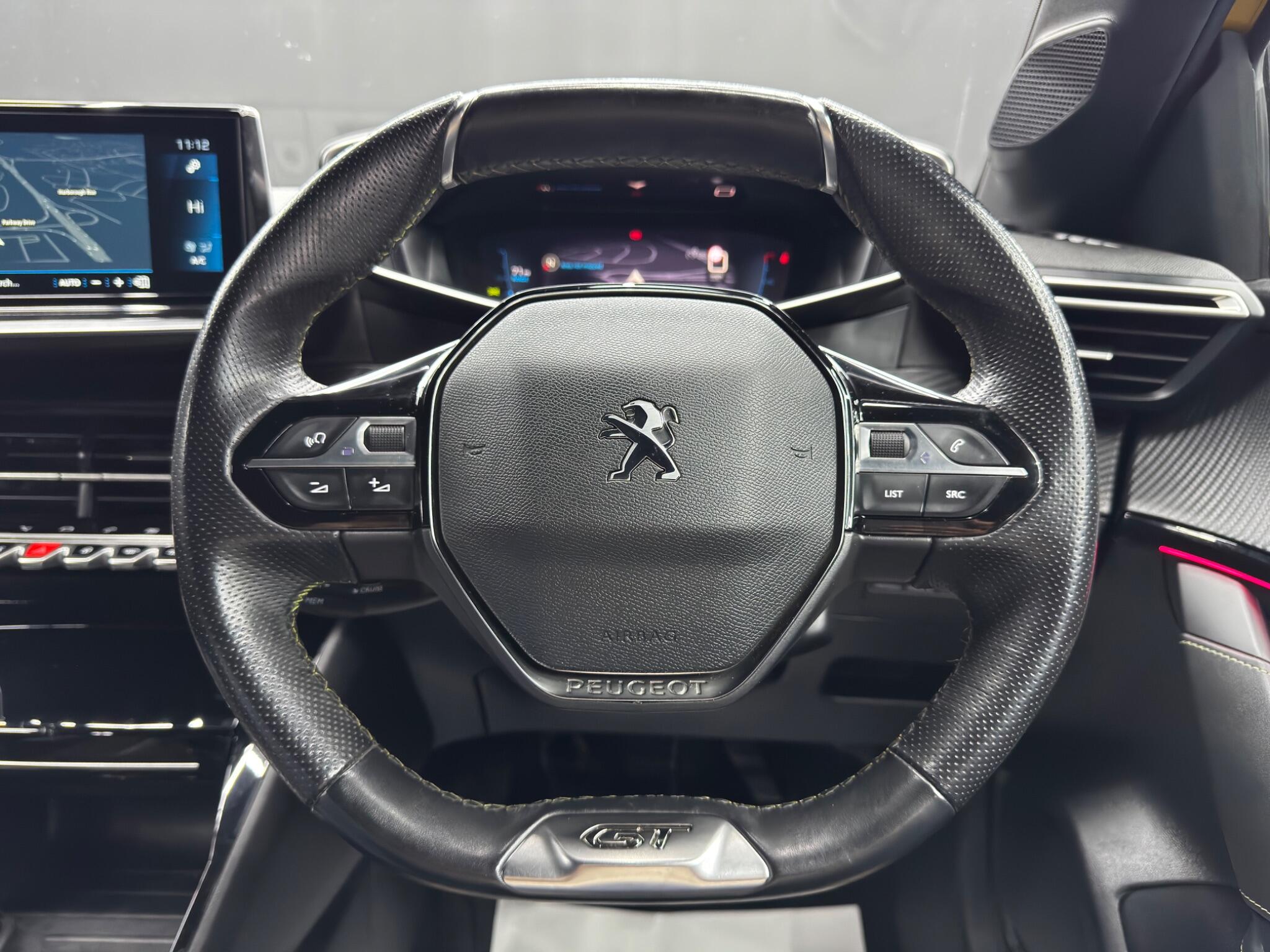 Peugeot 208 view 19