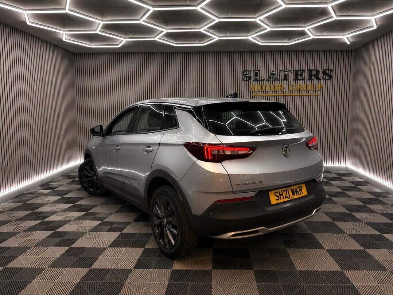 Vauxhall Grandland X view 32