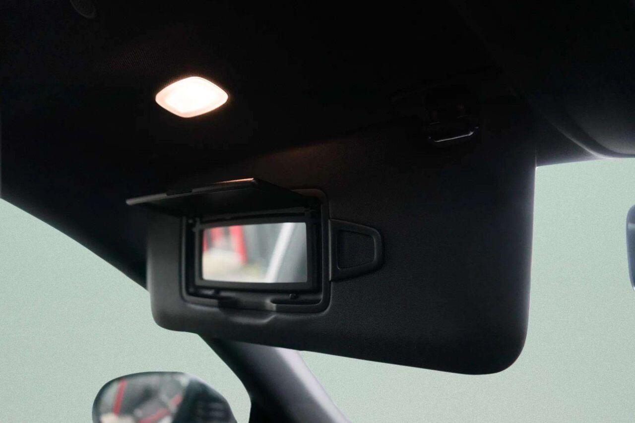 Mercedes-Benz Cla view 49