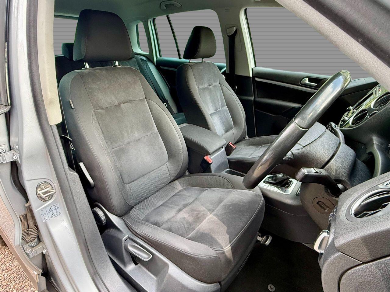 Volkswagen Tiguan view 17