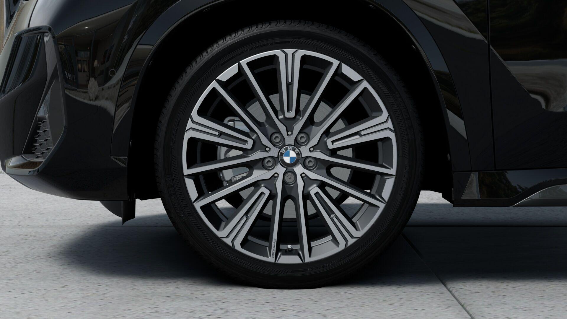 BMW X1 view 8