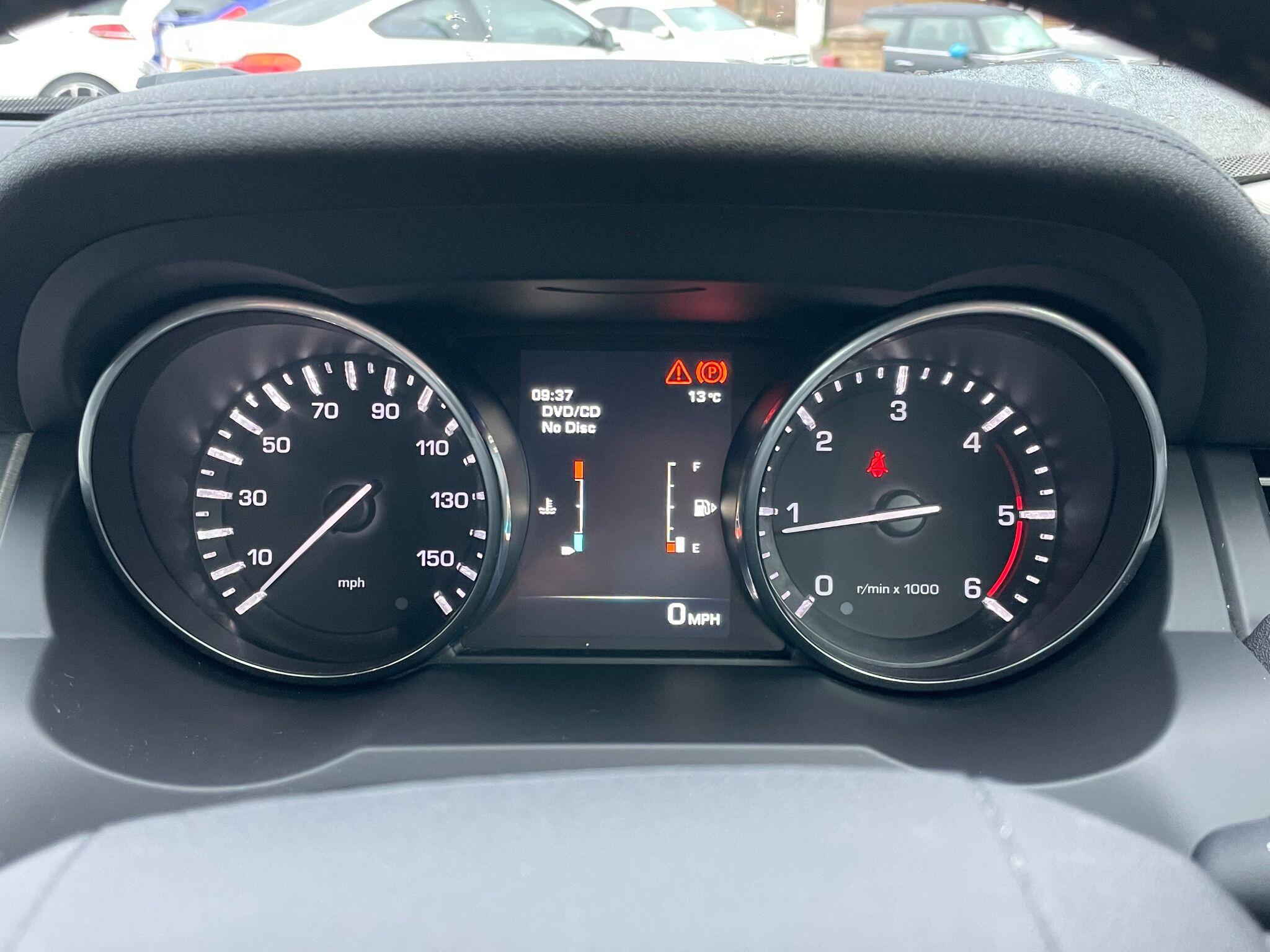 Land Rover Range Rover Evoque view 32