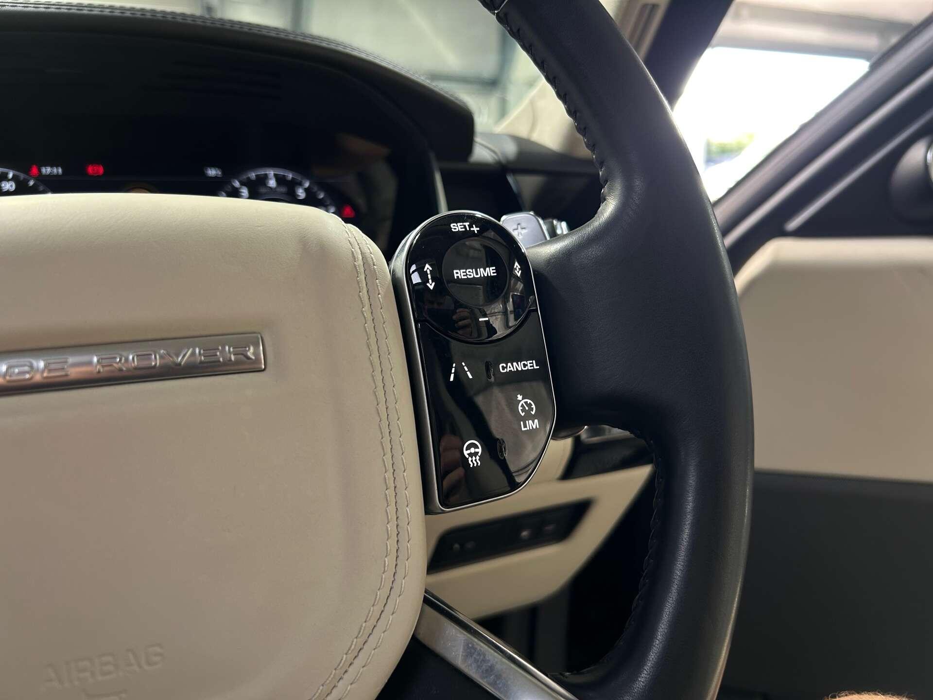 Land Rover Range Rover view 25