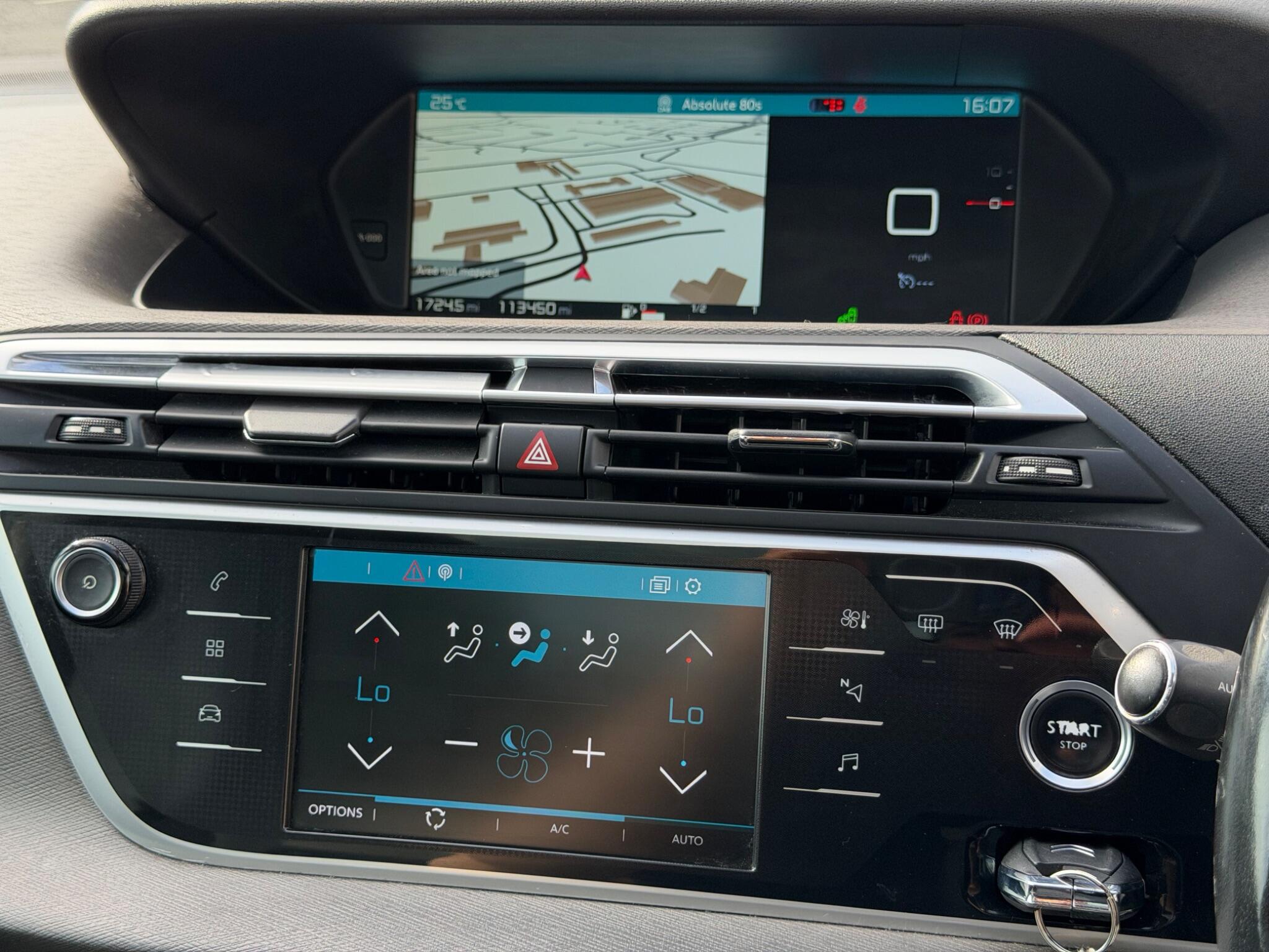 Citroen Grand C4 Picasso view 35