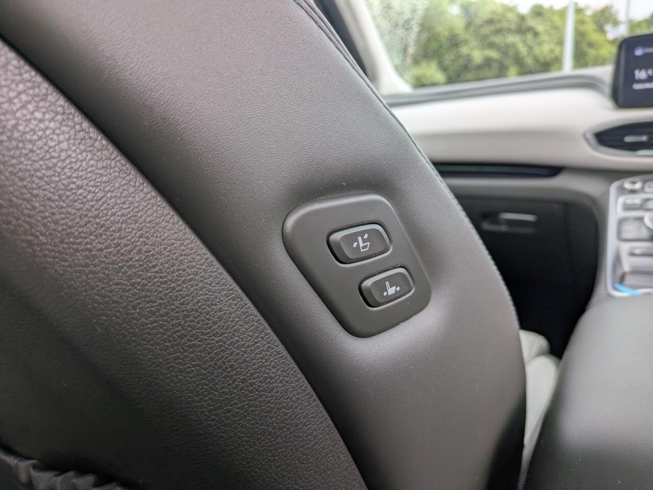 Hyundai Santa Fe view 27