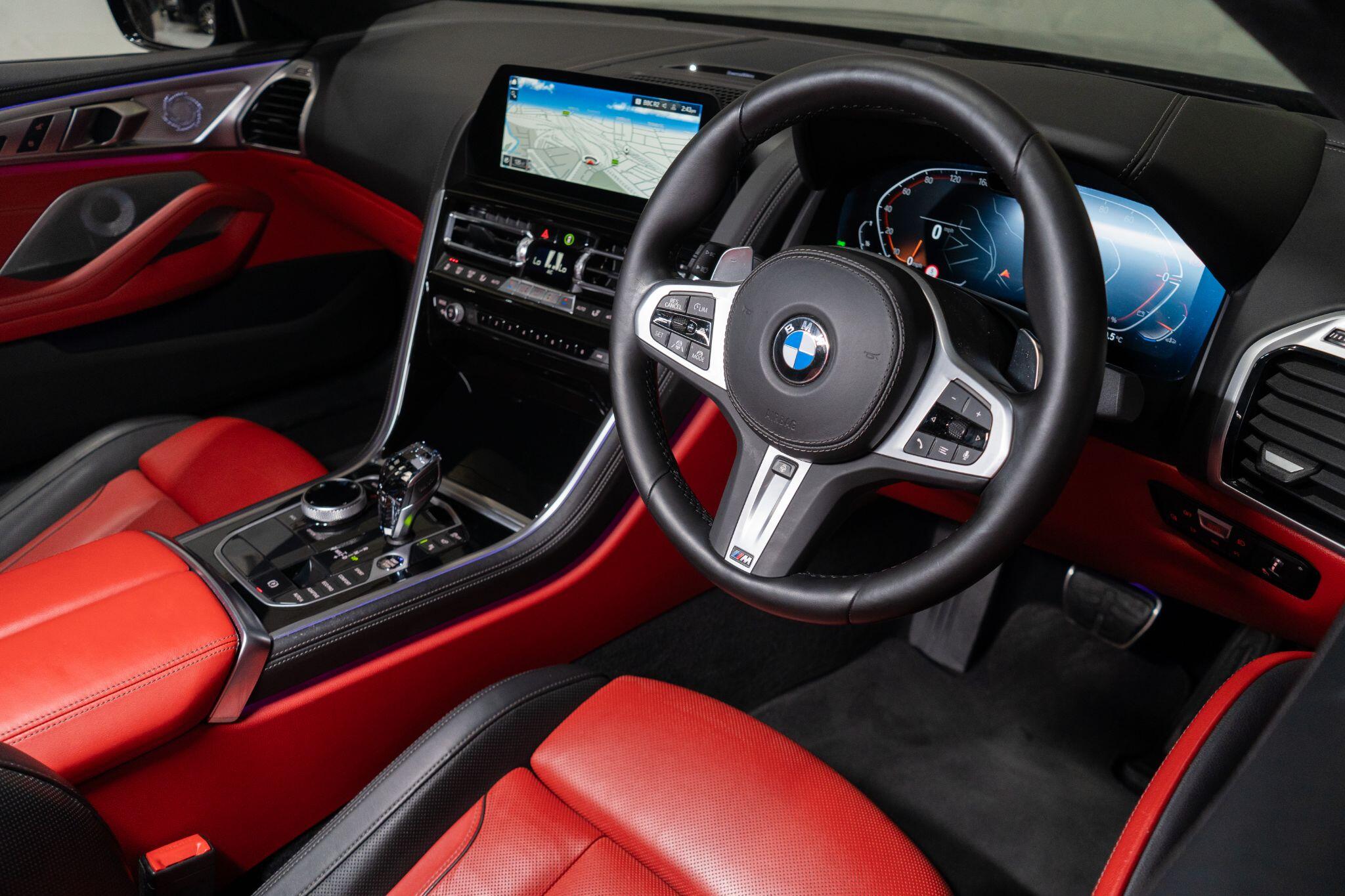 BMW 8 Series view 38