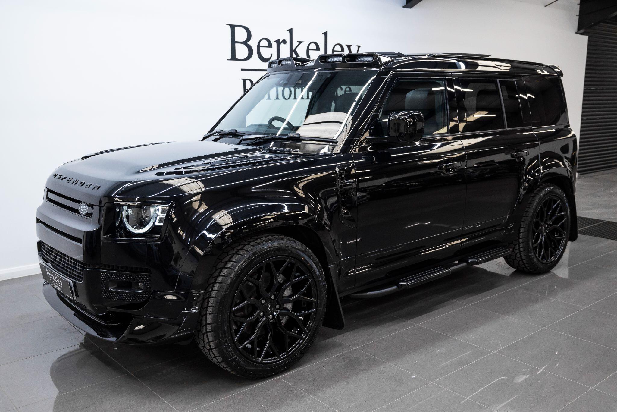 Land Rover Defender view 7