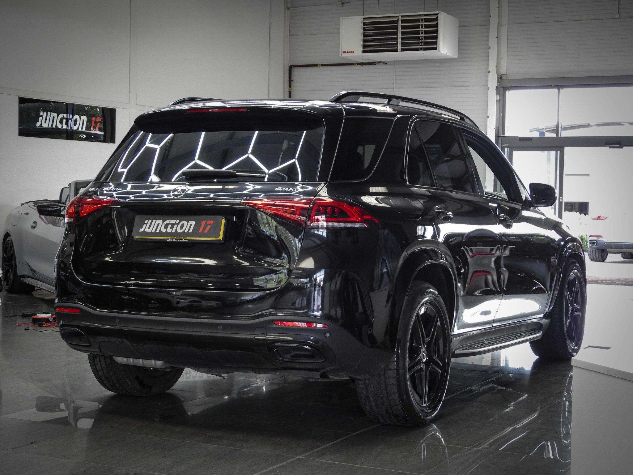 Mercedes-Benz Gle view 16