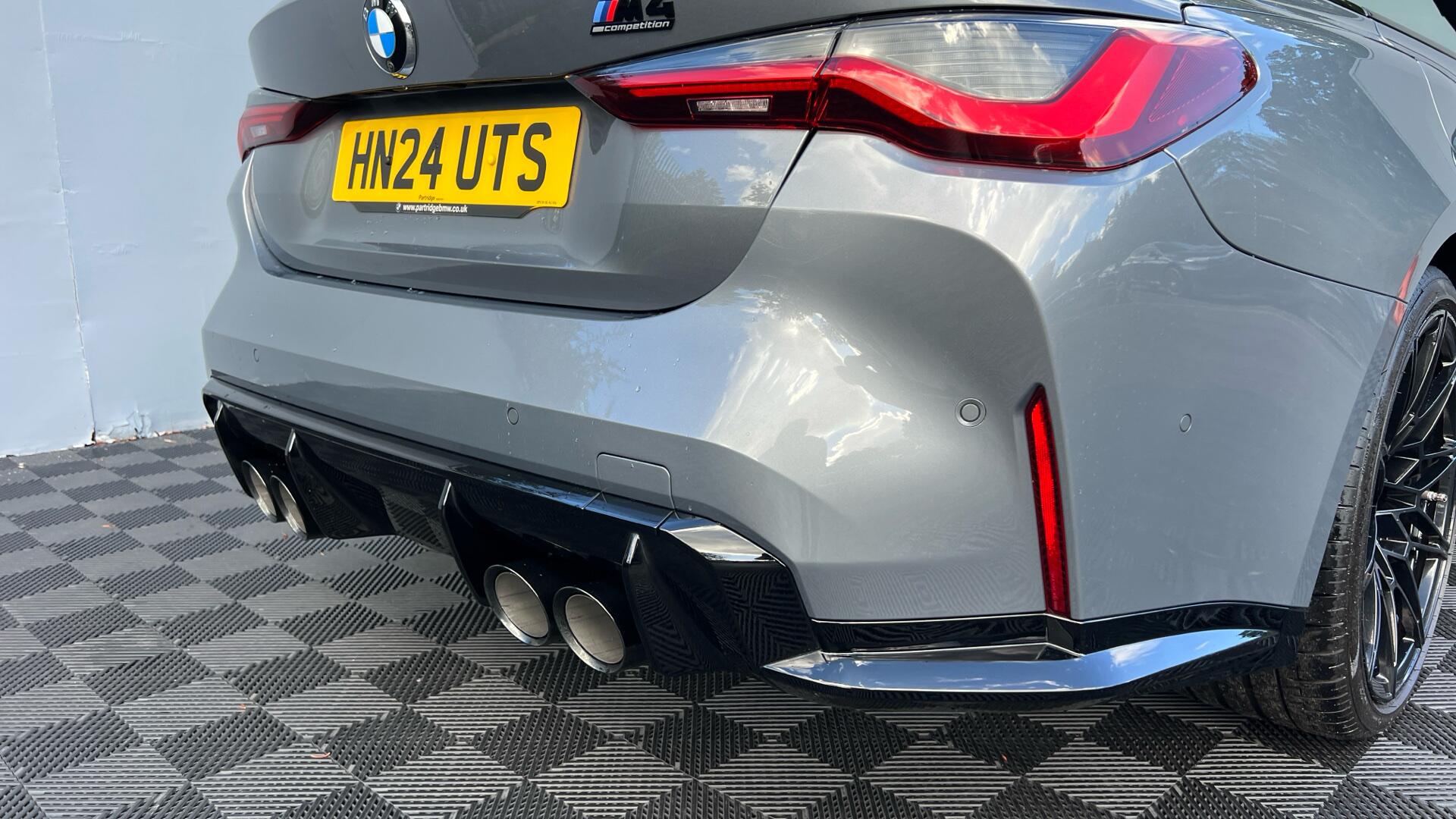 BMW M4 view 31