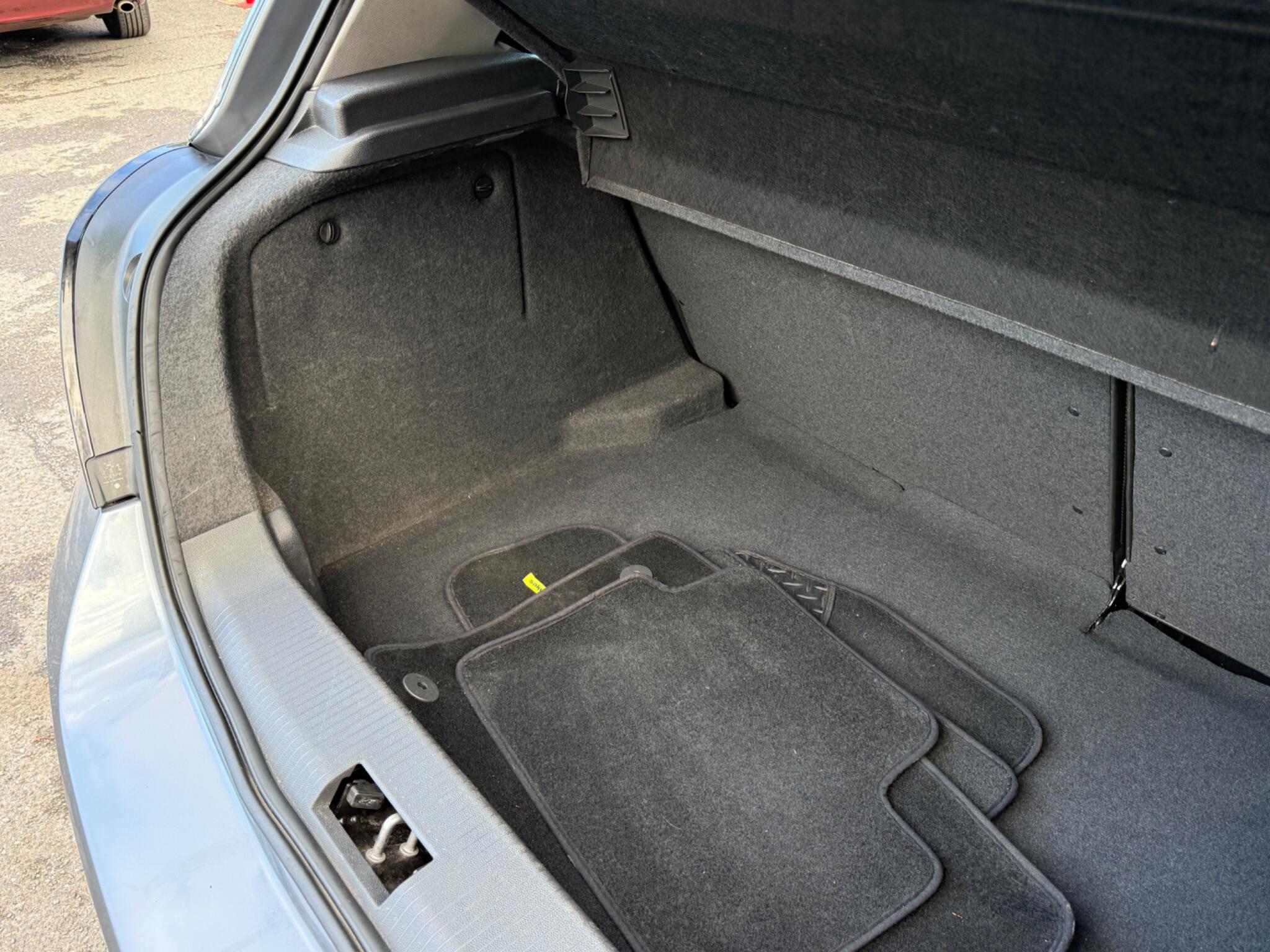 Vauxhall Astra - Image 40