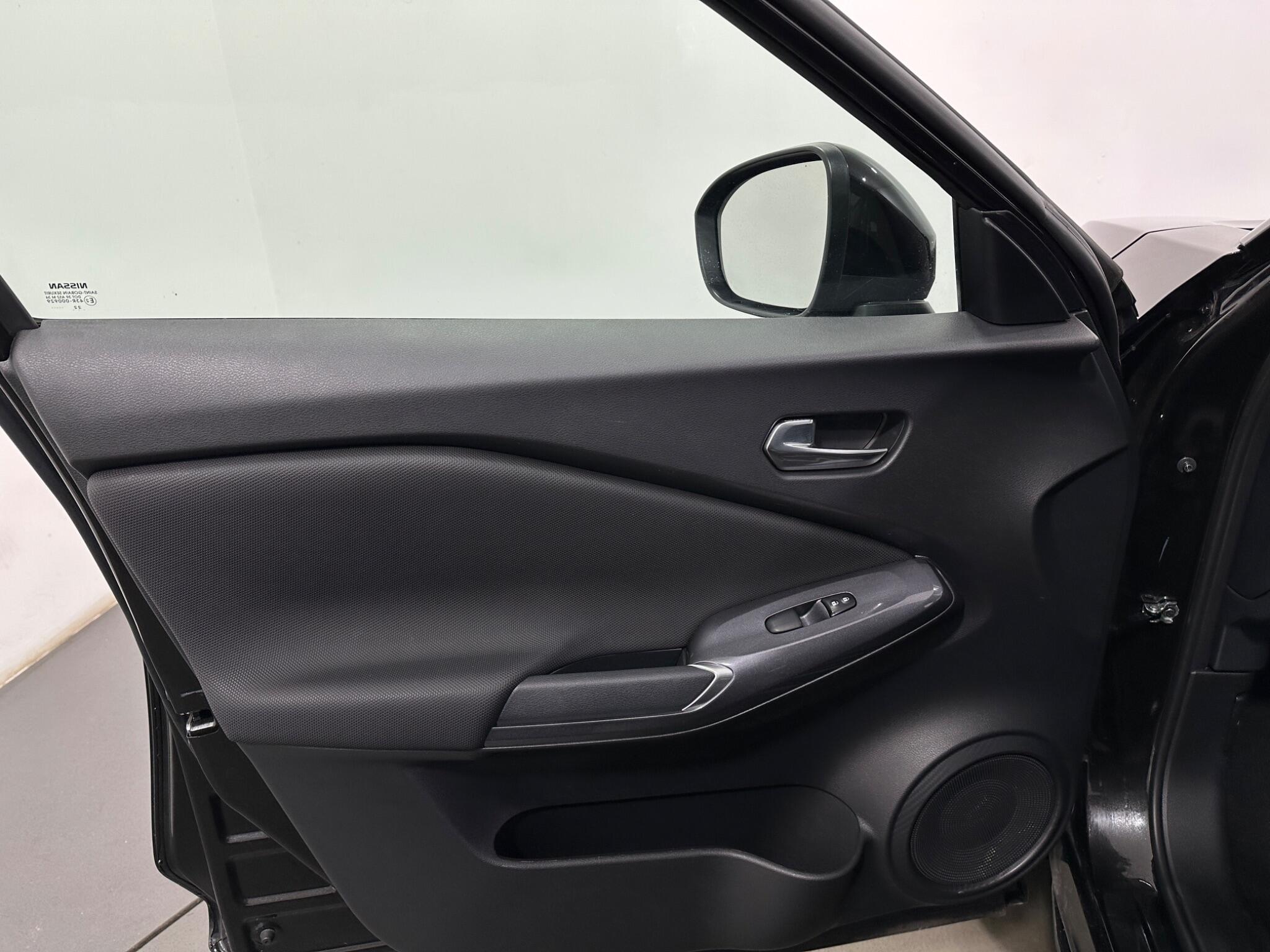Nissan Juke view 34