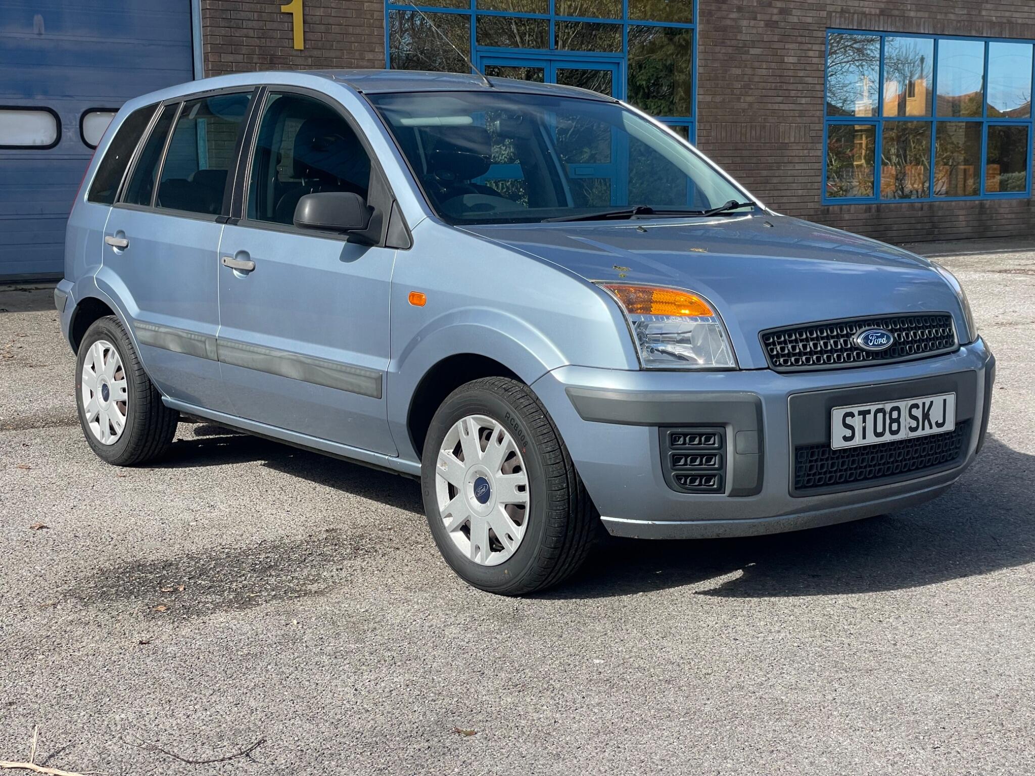 2008 FUSION STYLE CLIMATE HATCHBACK 5DR 2008 MANUAL ODOMETER 86217 MILES PETROL OUR PRICE... photo